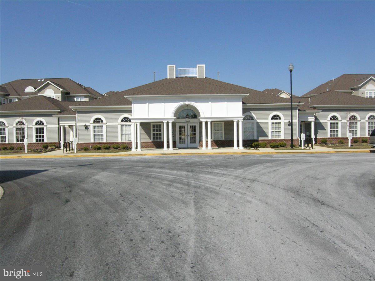 WINDSOR CROSSING - Residential