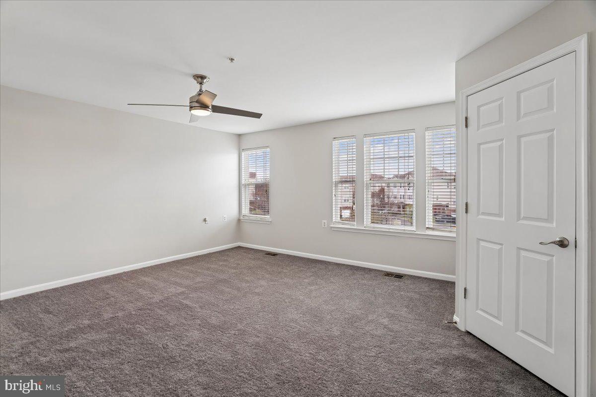 WINDSOR CROSSING - Residential