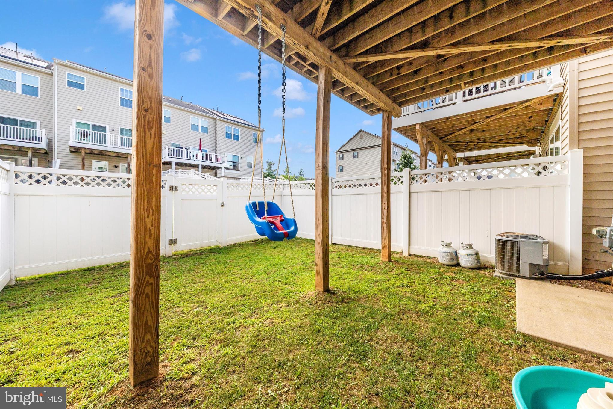 LINTON AT BALLENGER - Residential