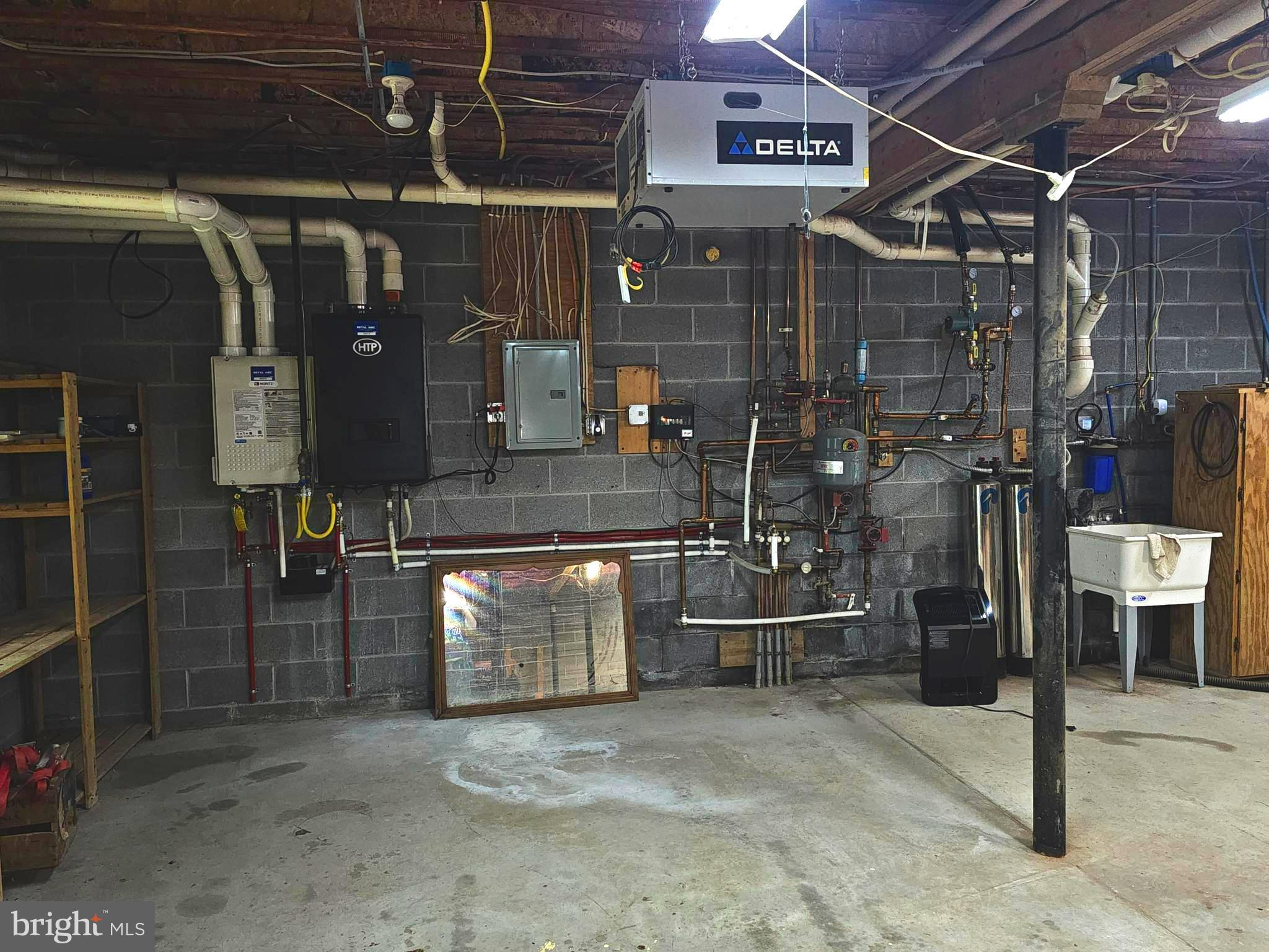 WHITETAIL RIDGE SUBDIV - Residential