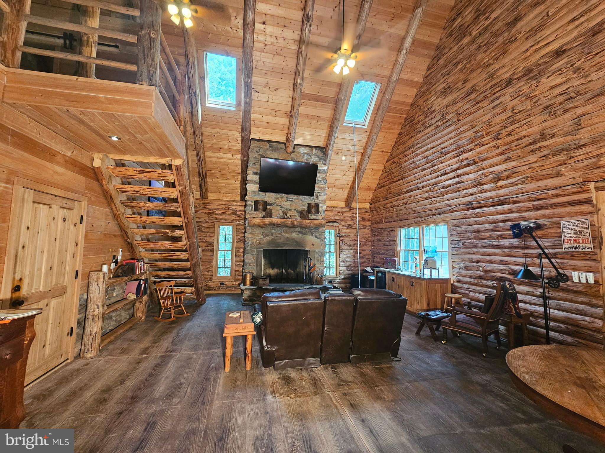 WHITETAIL RIDGE SUBDIV - Residential