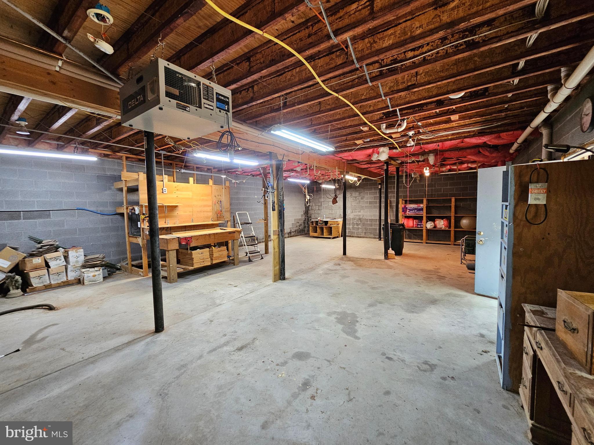 WHITETAIL RIDGE SUBDIV - Residential