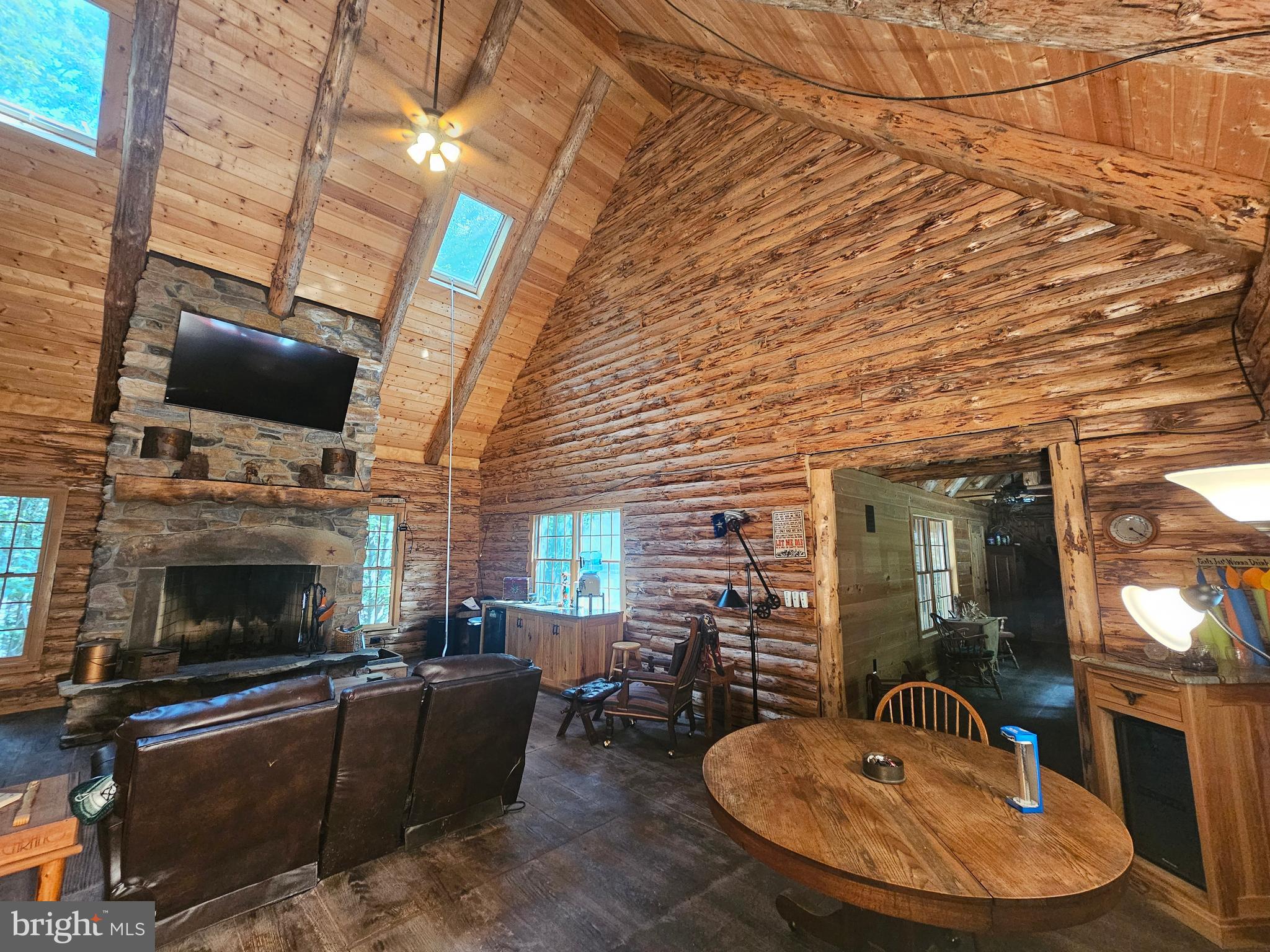 WHITETAIL RIDGE SUBDIV - Residential