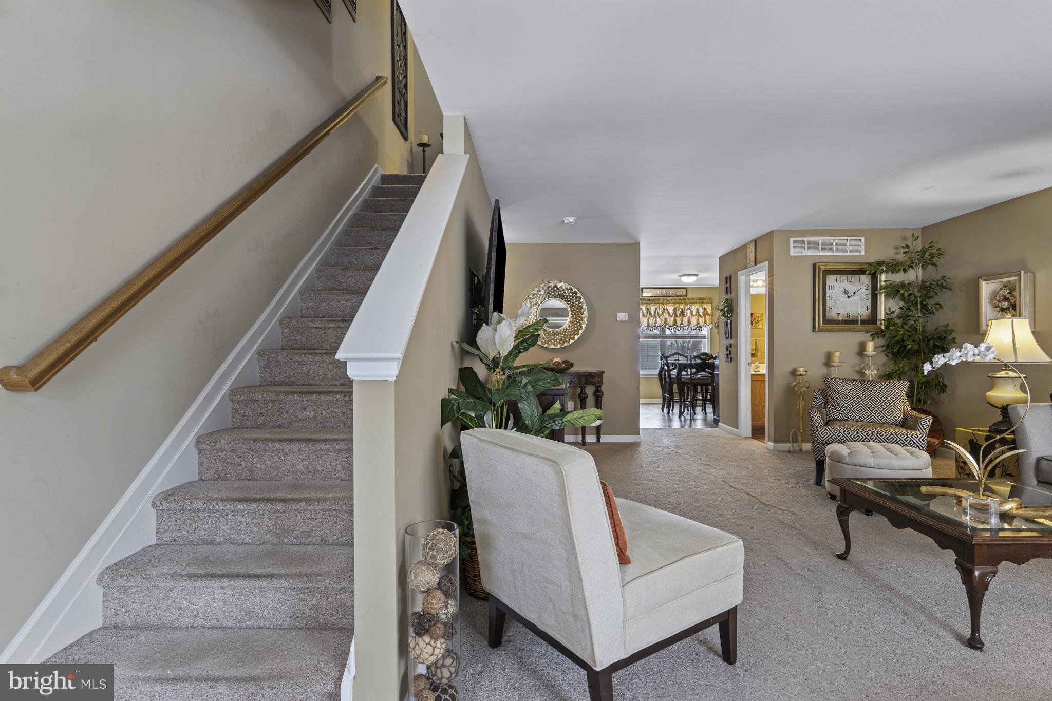 SCHOOL HOUSE LANE - Residential