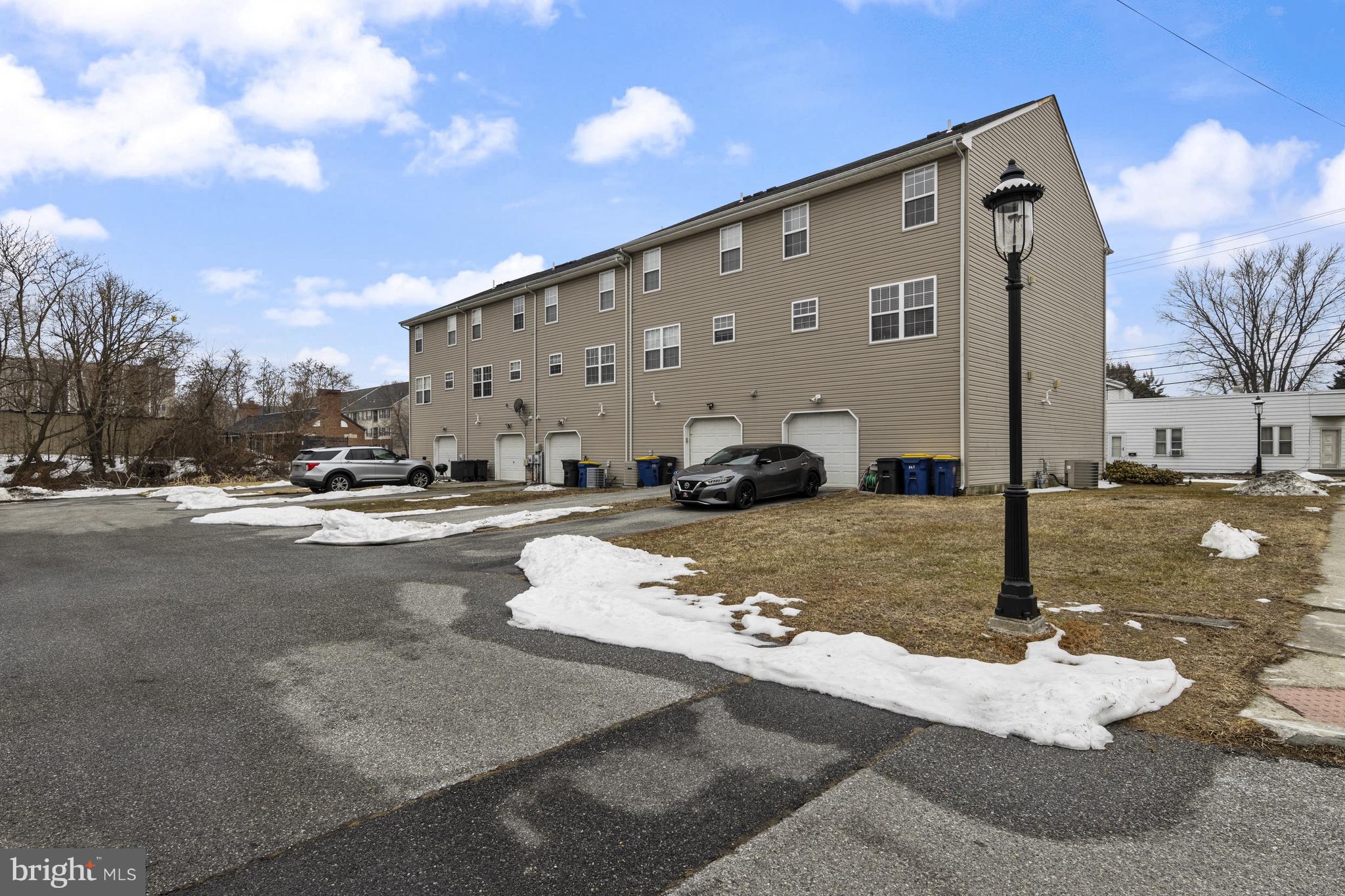 SCHOOL HOUSE LANE - Residential