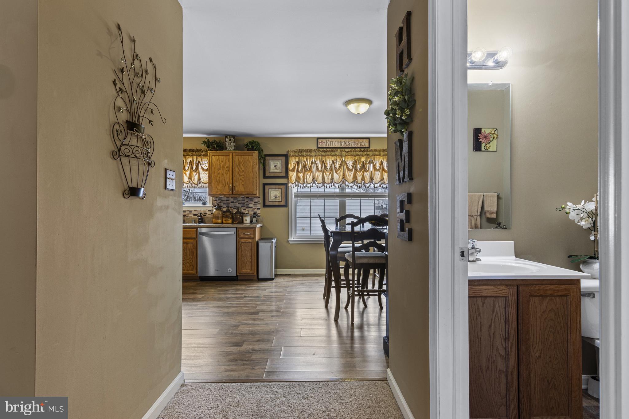 SCHOOL HOUSE LANE - Residential