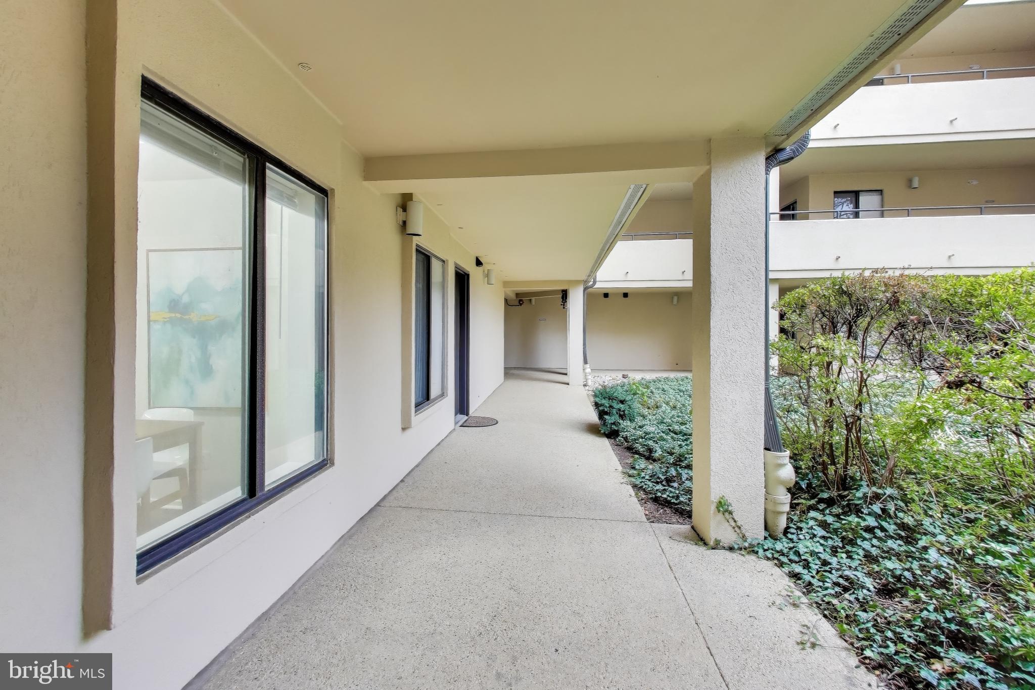 MIRAMONT VILLAS - Residential