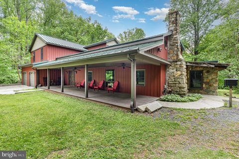 4257 CABIN ROAD REVA VA 22735