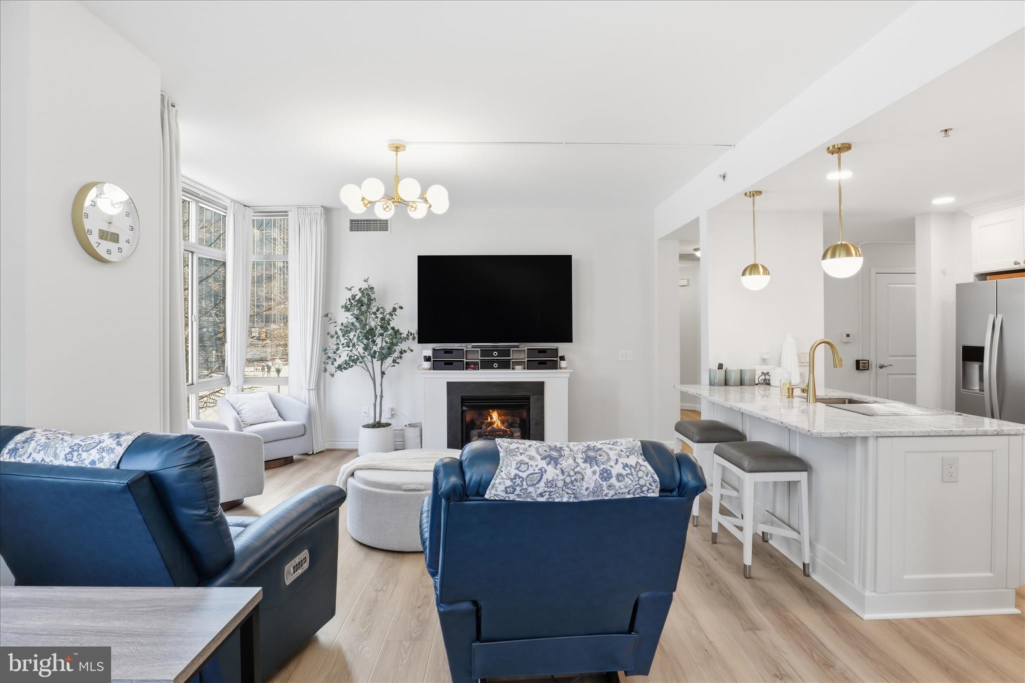 1000 N RANDOLPH STREET 209