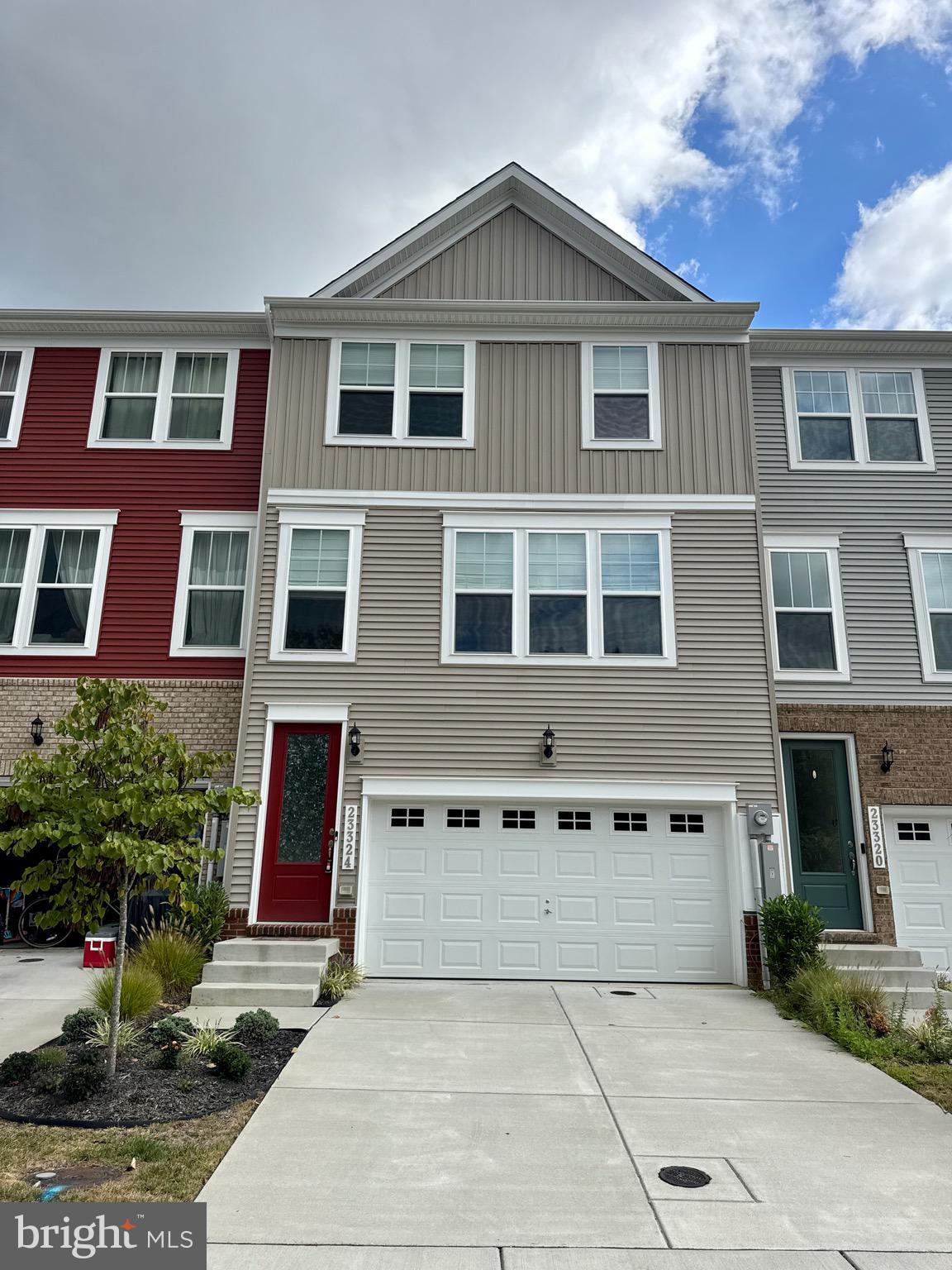 This beautifully maintained 3-level townhouse with a 2-car garage offers the perfect blend of space, style, and convenience. Inside, you’ll find 3 large bedrooms and 2.5 bathrooms, designed with comfort and functionality in mind.
The main level features a spacious kitchen with a large island and eat-in table space, ideal for family meals and entertaining. Step right out to the composite deck for morning coffee or evening relaxation.
The lower level offers a flexible family room that can also serve as a 4th bedroom, home office, or guest suite, giving you options to fit your lifestyle. Throughout the home, LVP floors add both beauty and durability.
Upstairs, the generous bedrooms include a bright and airy primary suite with ample closet space.
Located in the sought-after Wildewood Landing community, residents enjoy access to multiple community pools, making summers here feel like a resort getaway.
With its thoughtful design, updated features, and rare 2-car garage, this townhouse is ready to welcome you home!