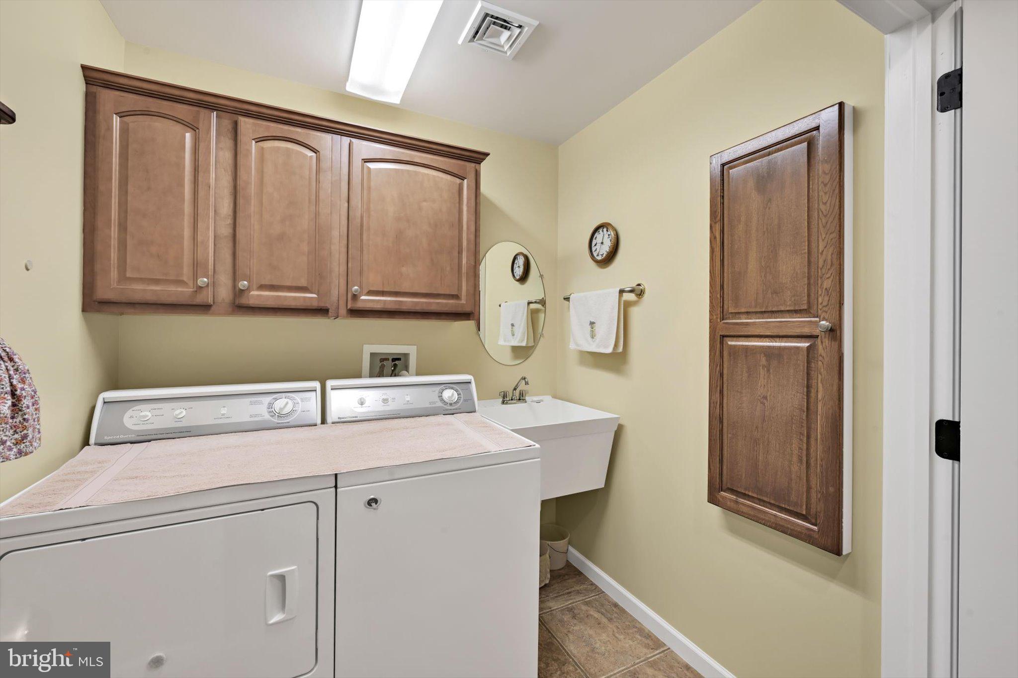 BROOKSHIRE - Residential