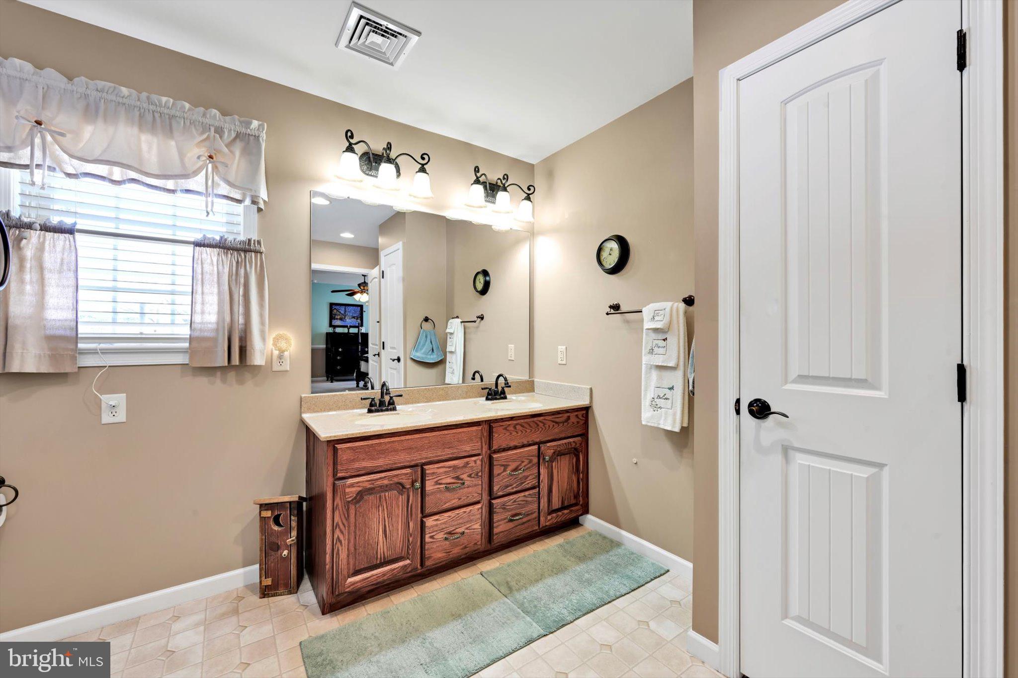 BROOKSHIRE - Residential