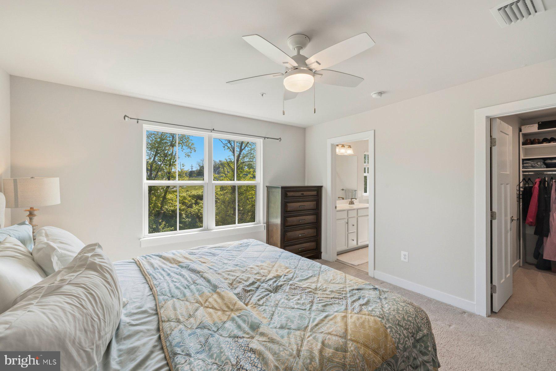 WOODBOURNE MANOR - Residential