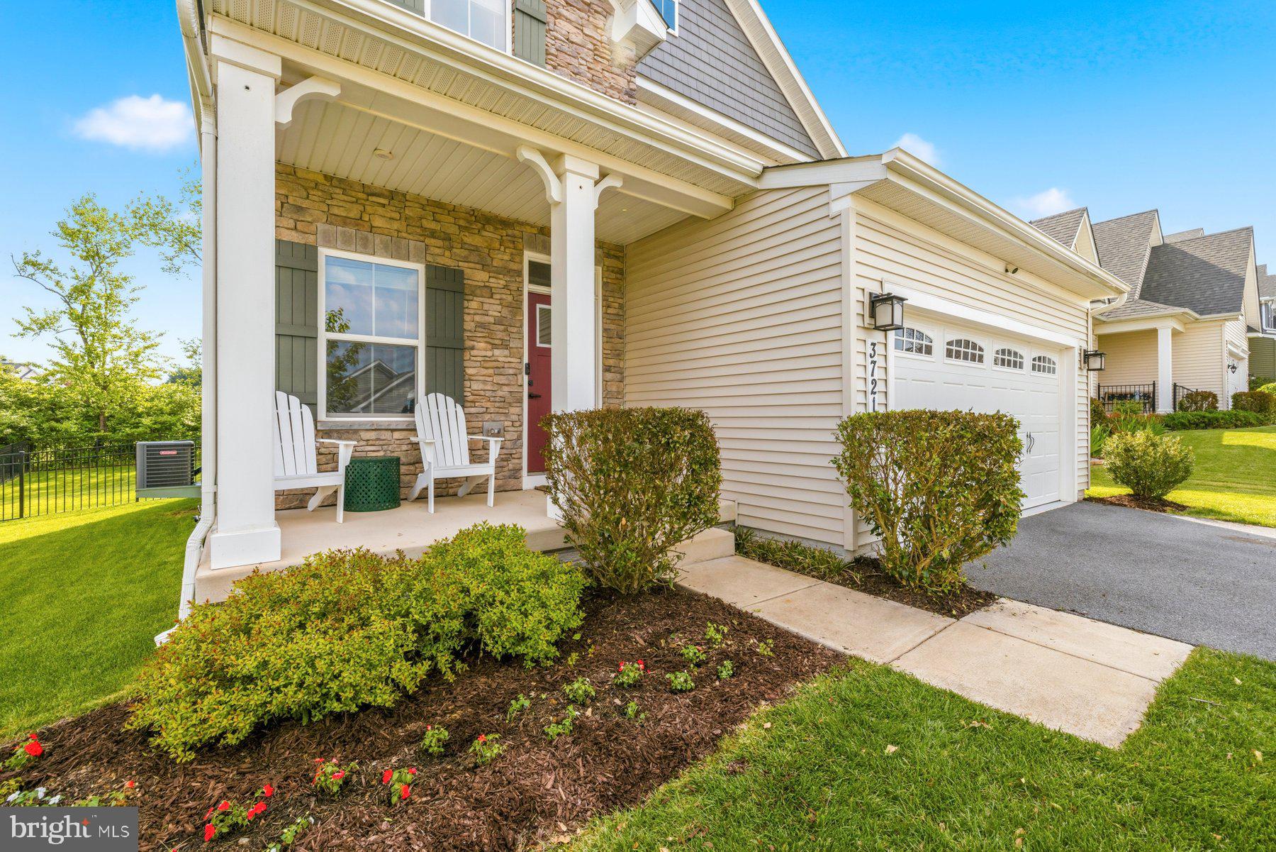 WOODBOURNE MANOR - Residential
