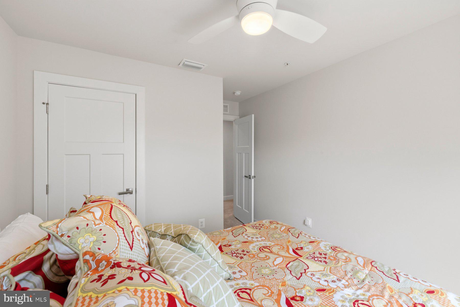 WOODBOURNE MANOR - Residential