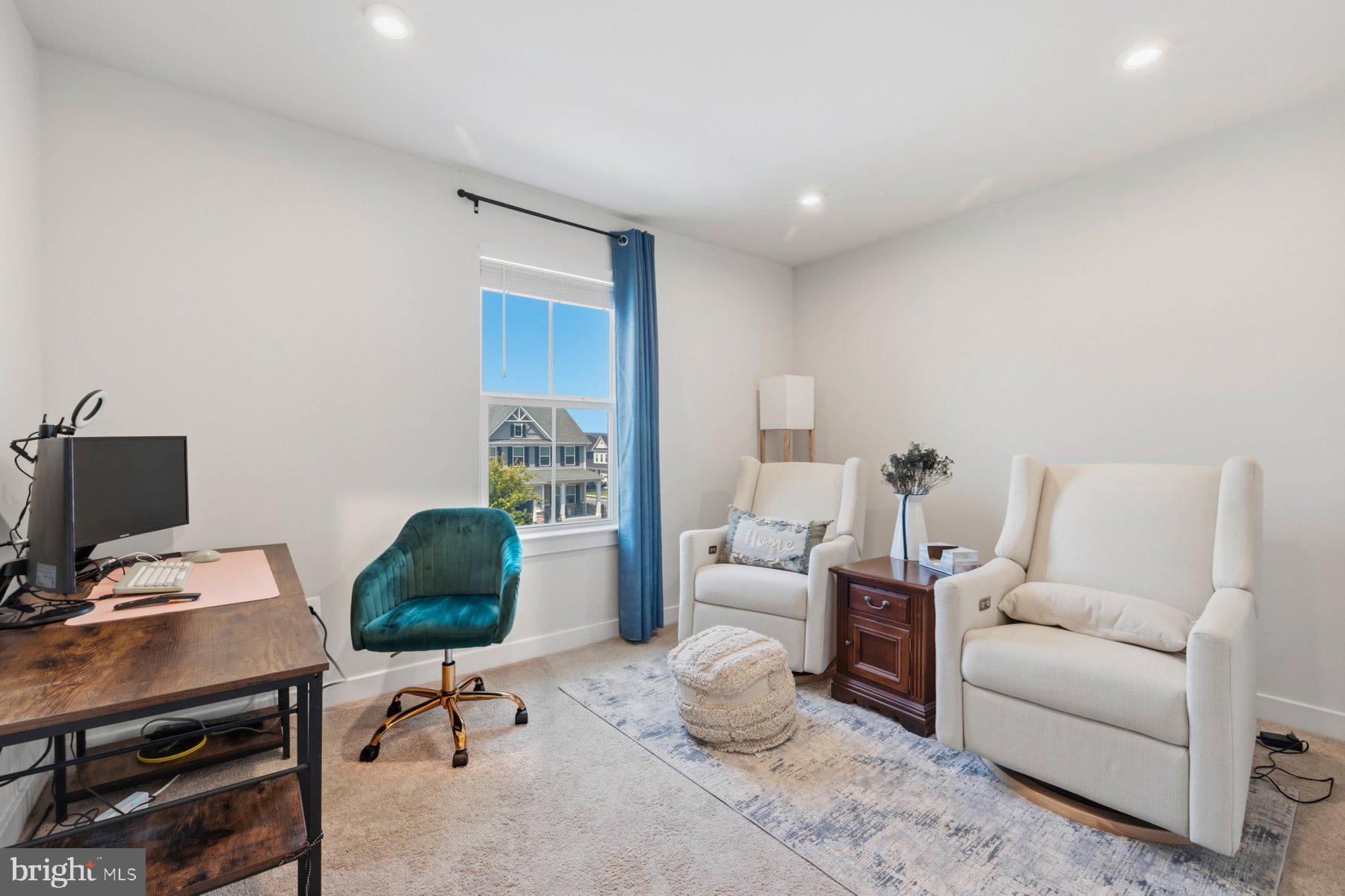 WOODBOURNE MANOR - Residential