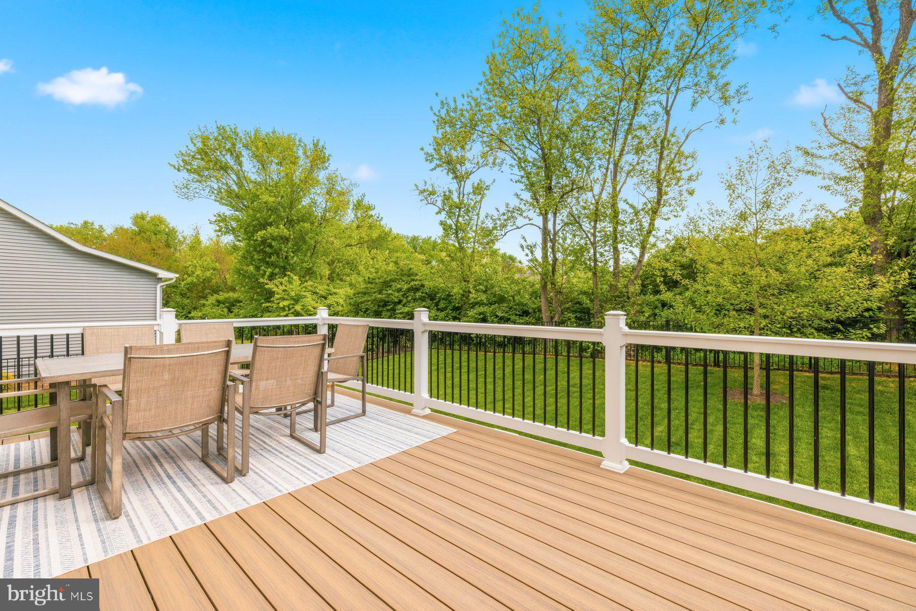WOODBOURNE MANOR - Residential