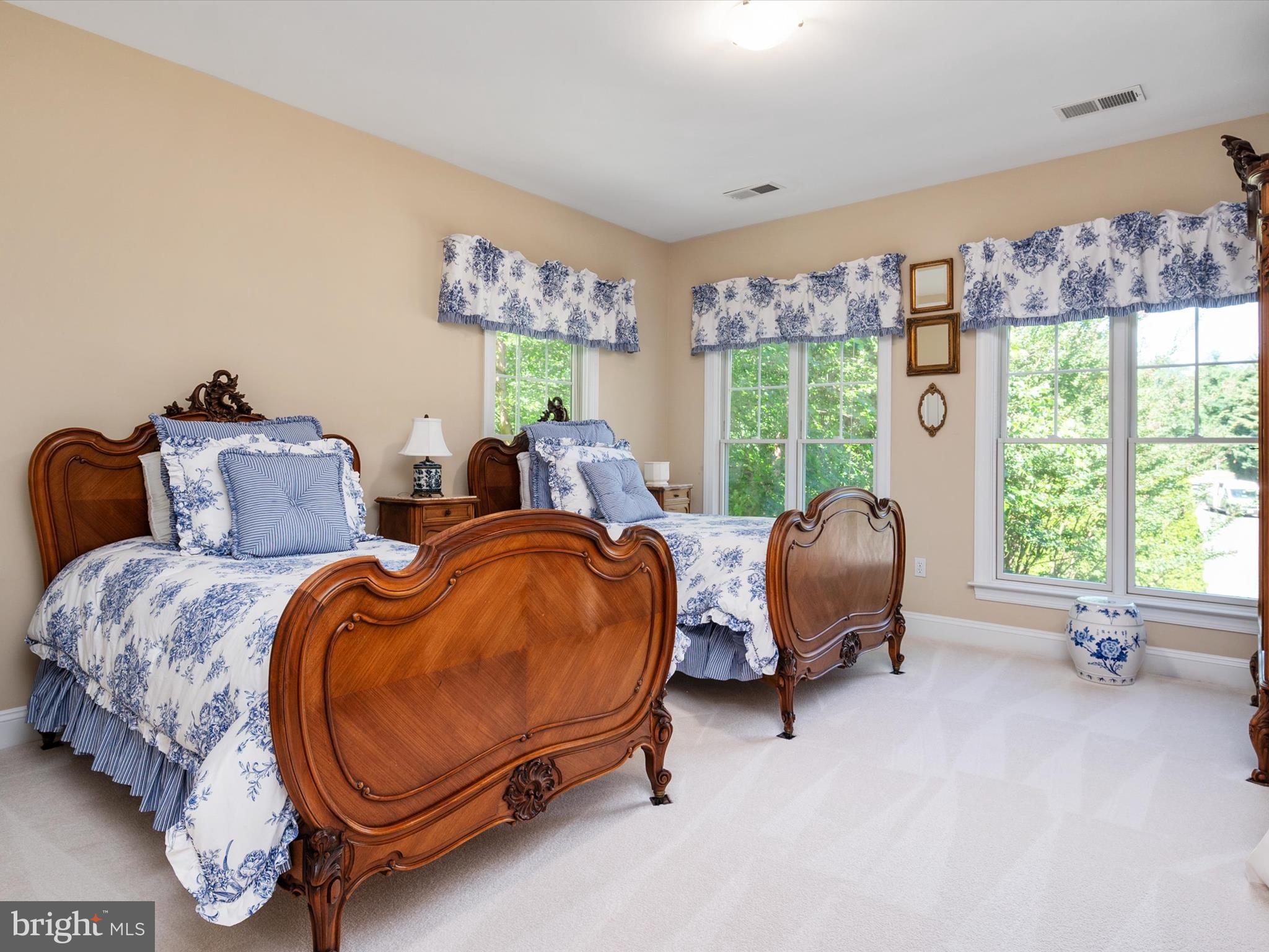 WYATTS HILL - Residential