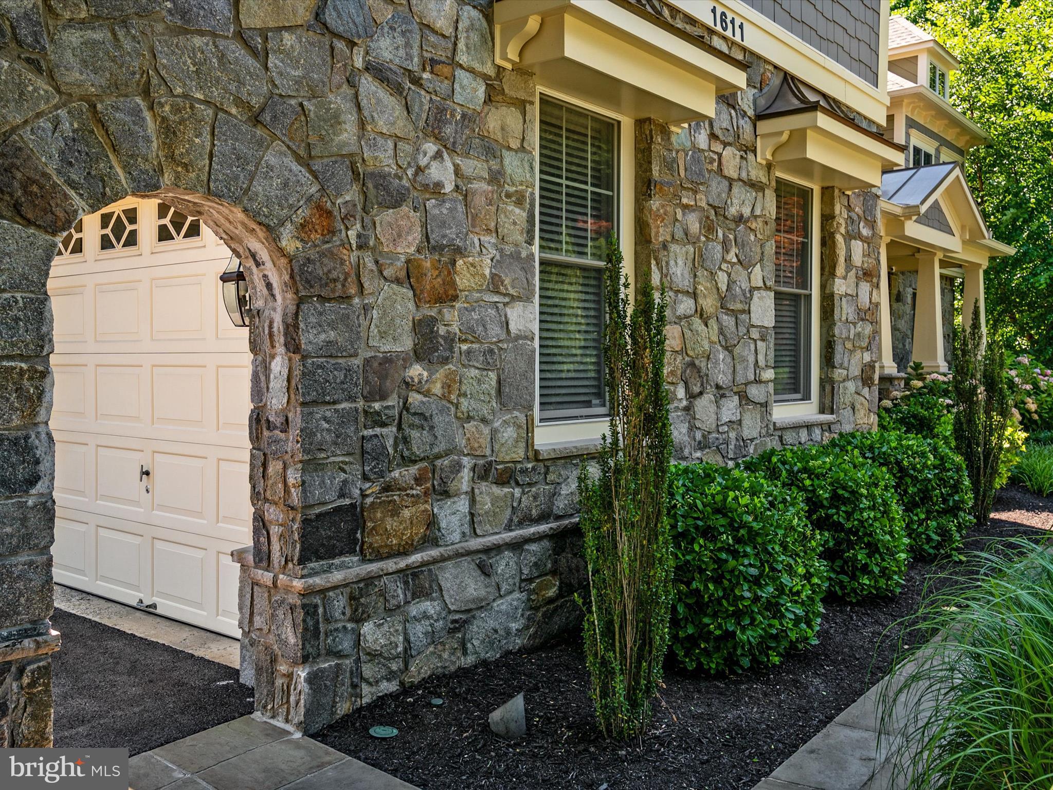 WYATTS HILL - Residential