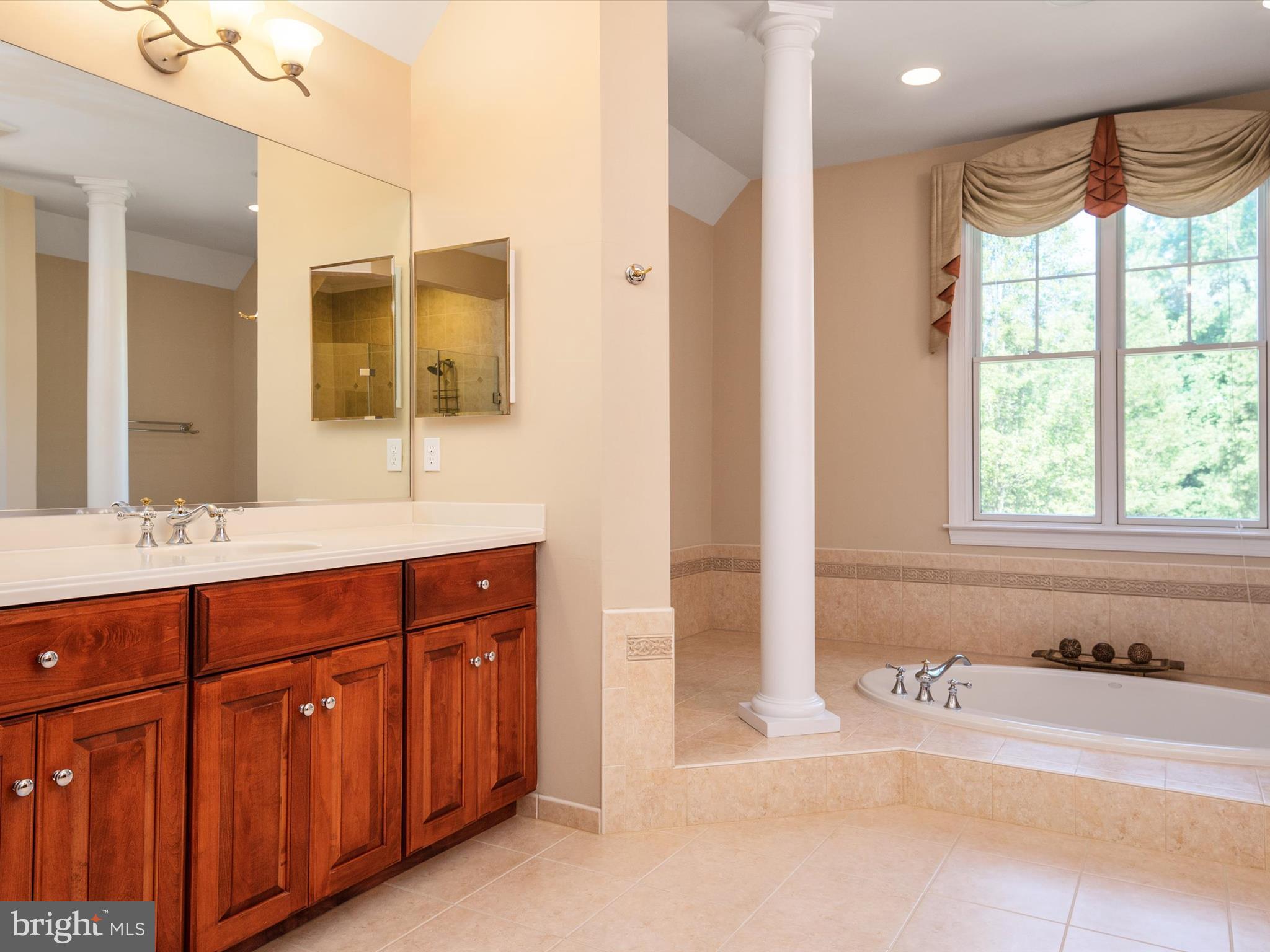 WYATTS HILL - Residential