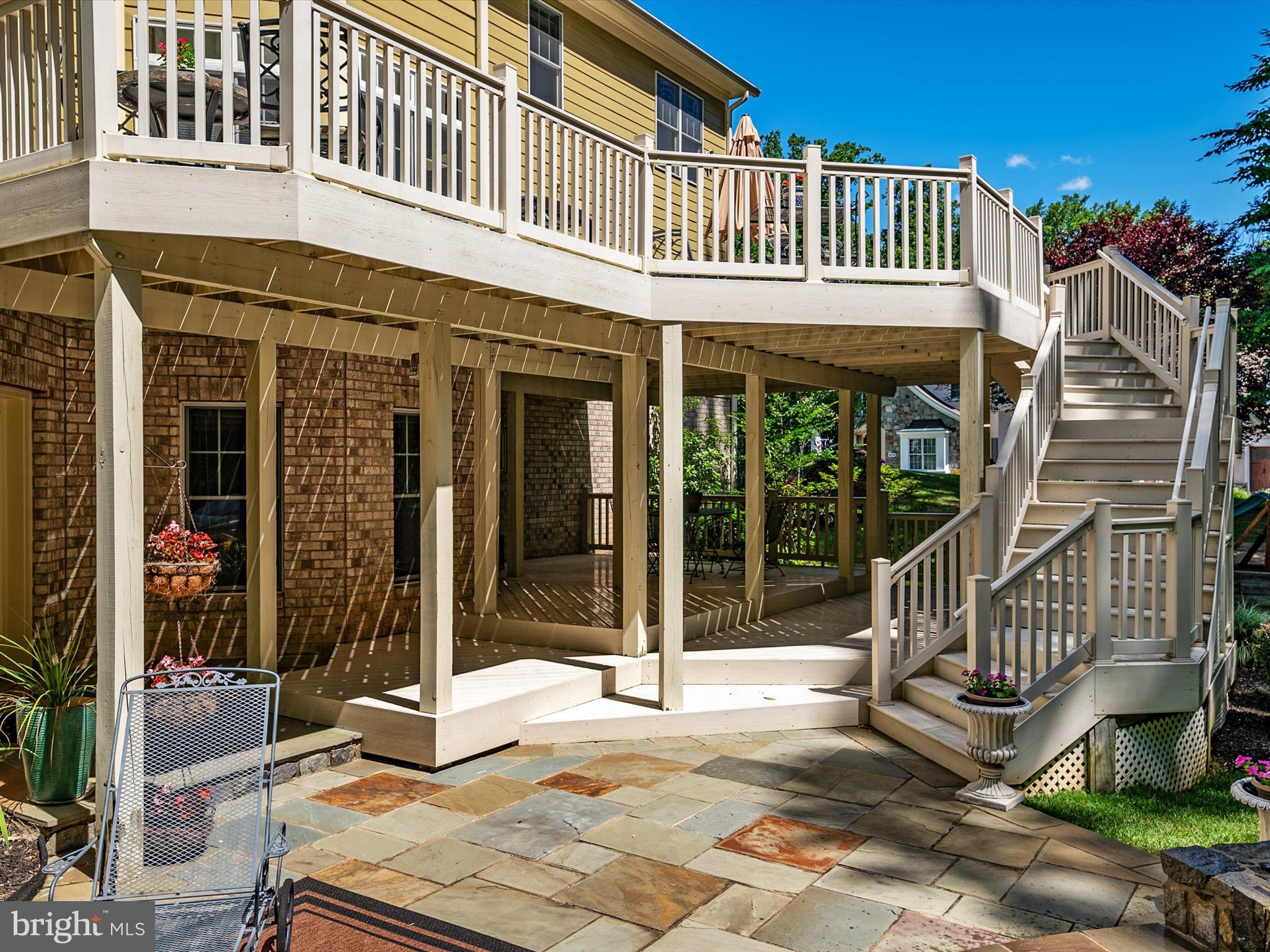 WYATTS HILL - Residential