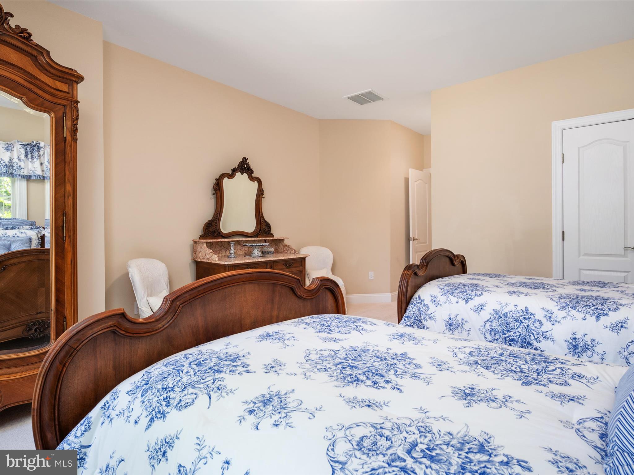 WYATTS HILL - Residential