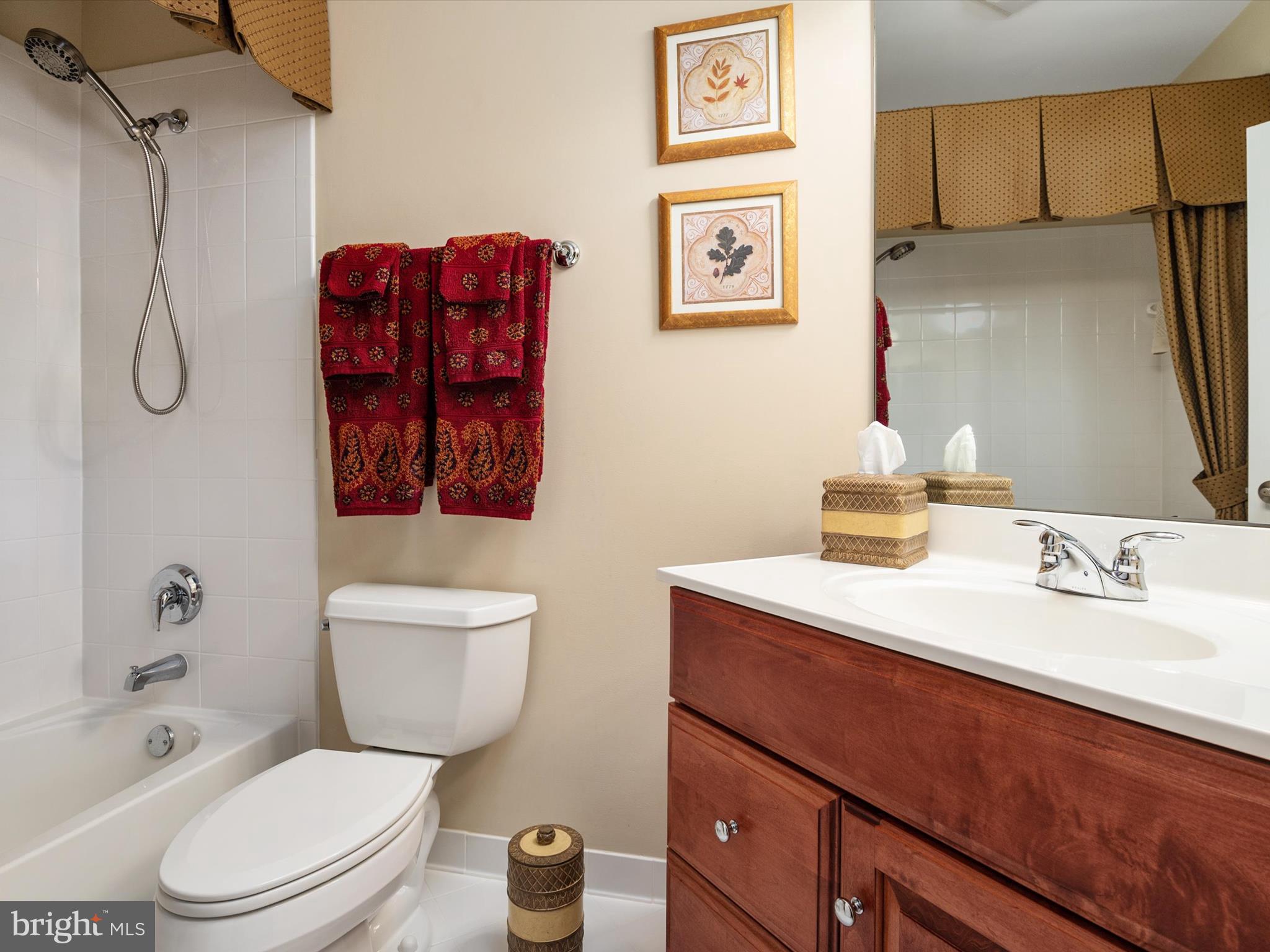 WYATTS HILL - Residential