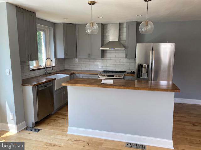 BUSTLETON - Residential