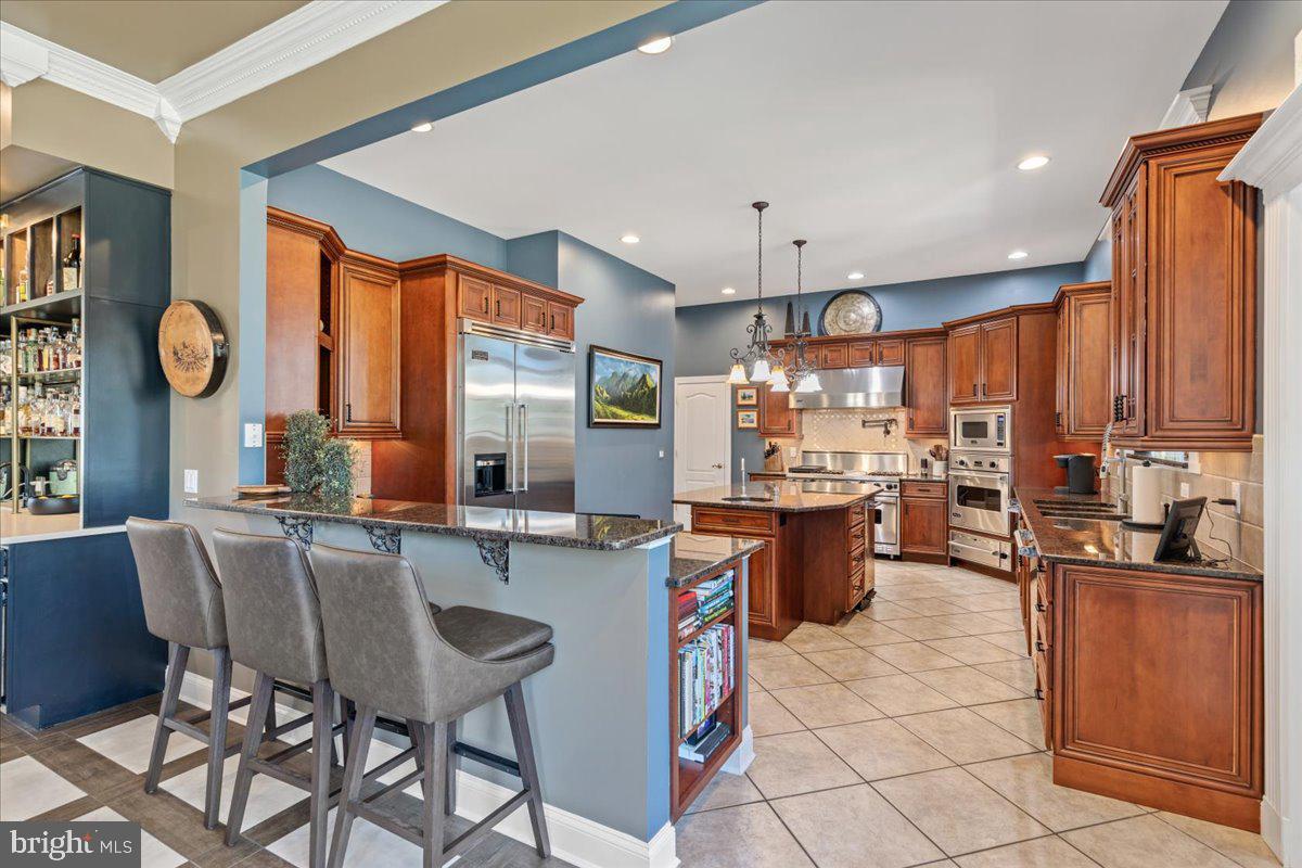 HARBOR POINTE - Residential