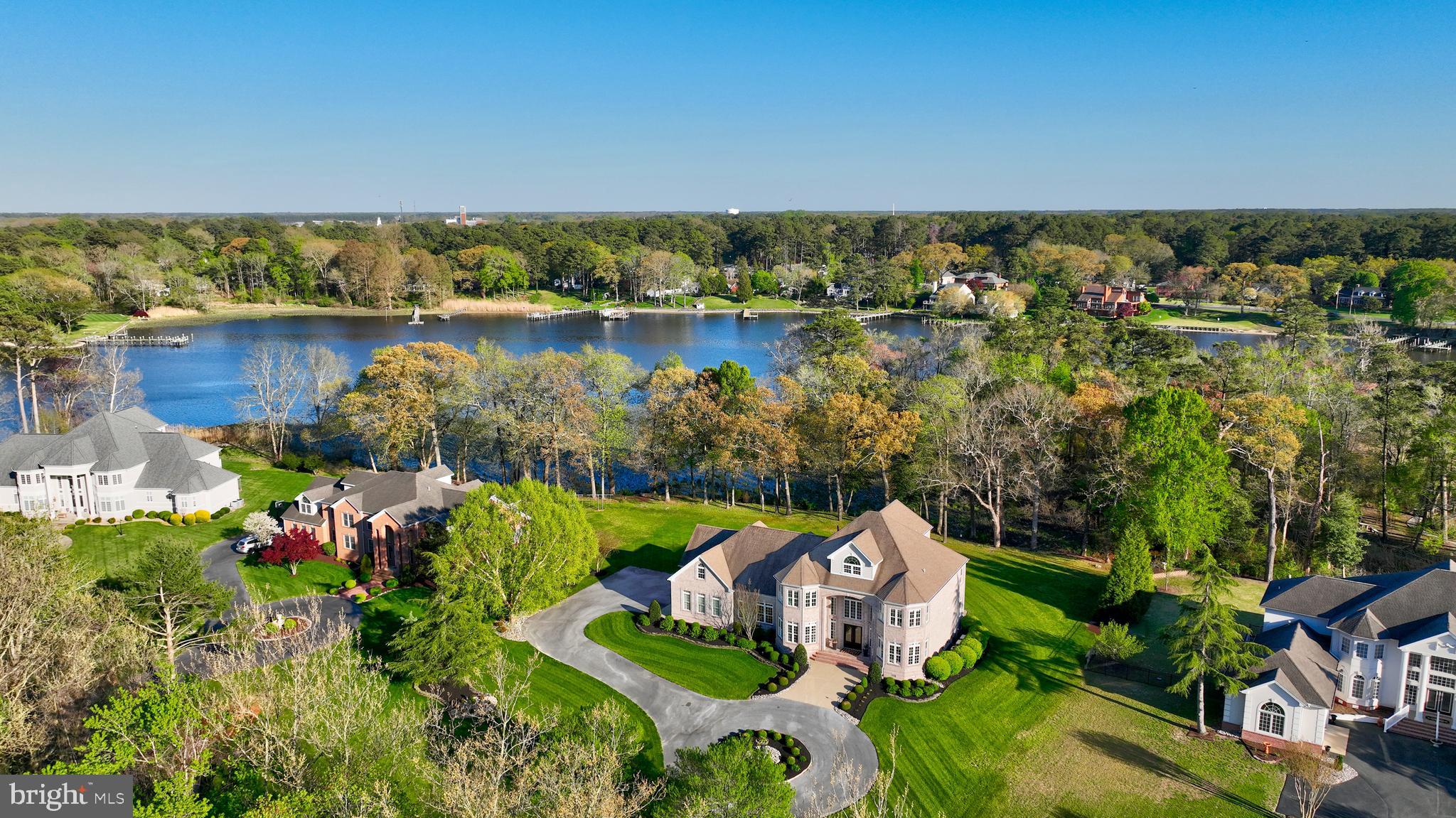 HARBOR POINTE - Residential