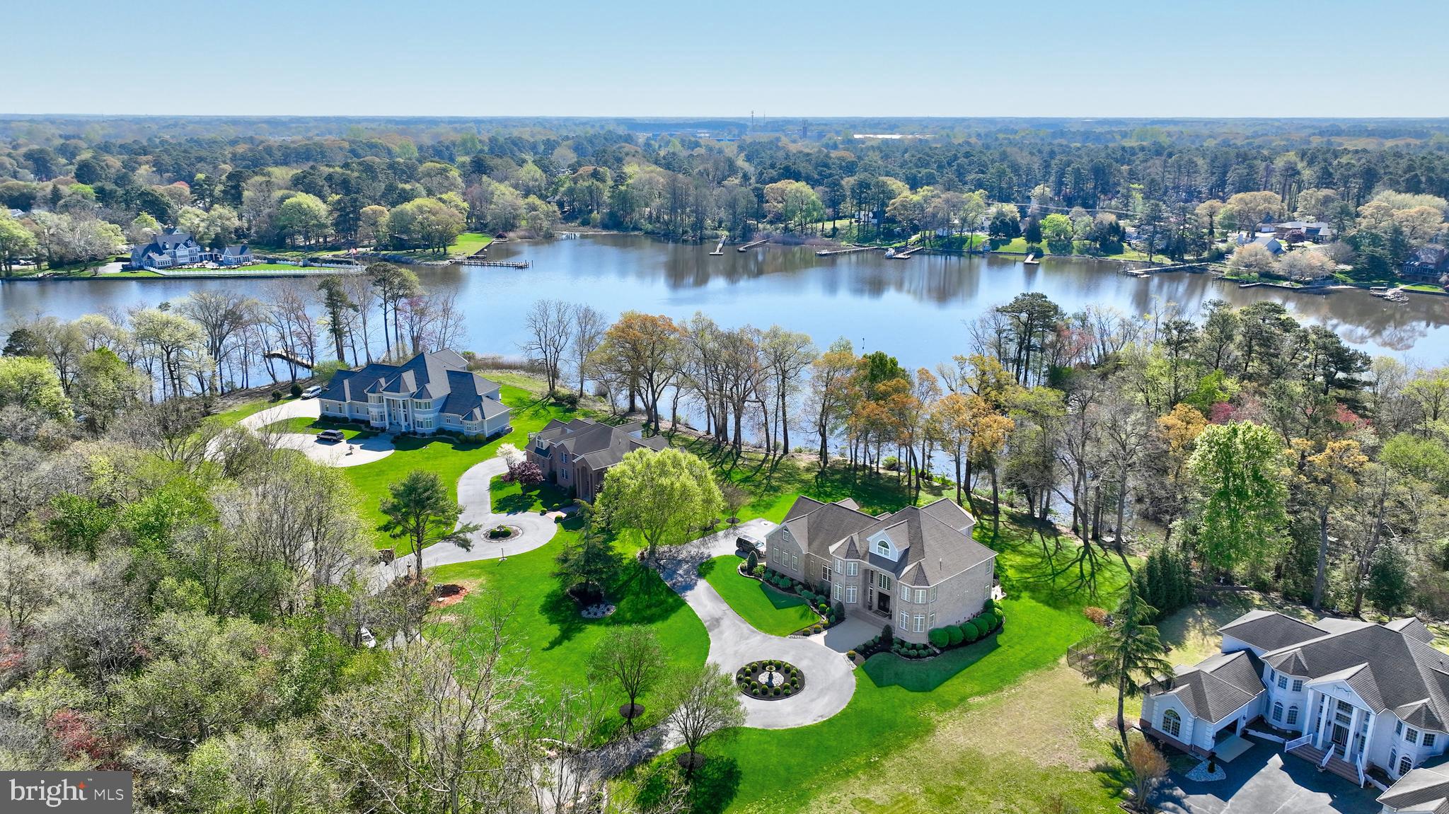 HARBOR POINTE - Residential