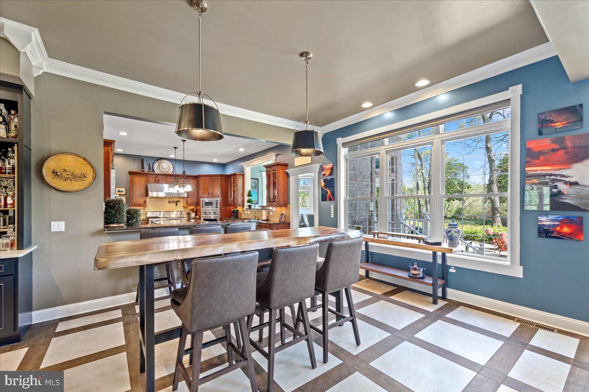 HARBOR POINTE - Residential