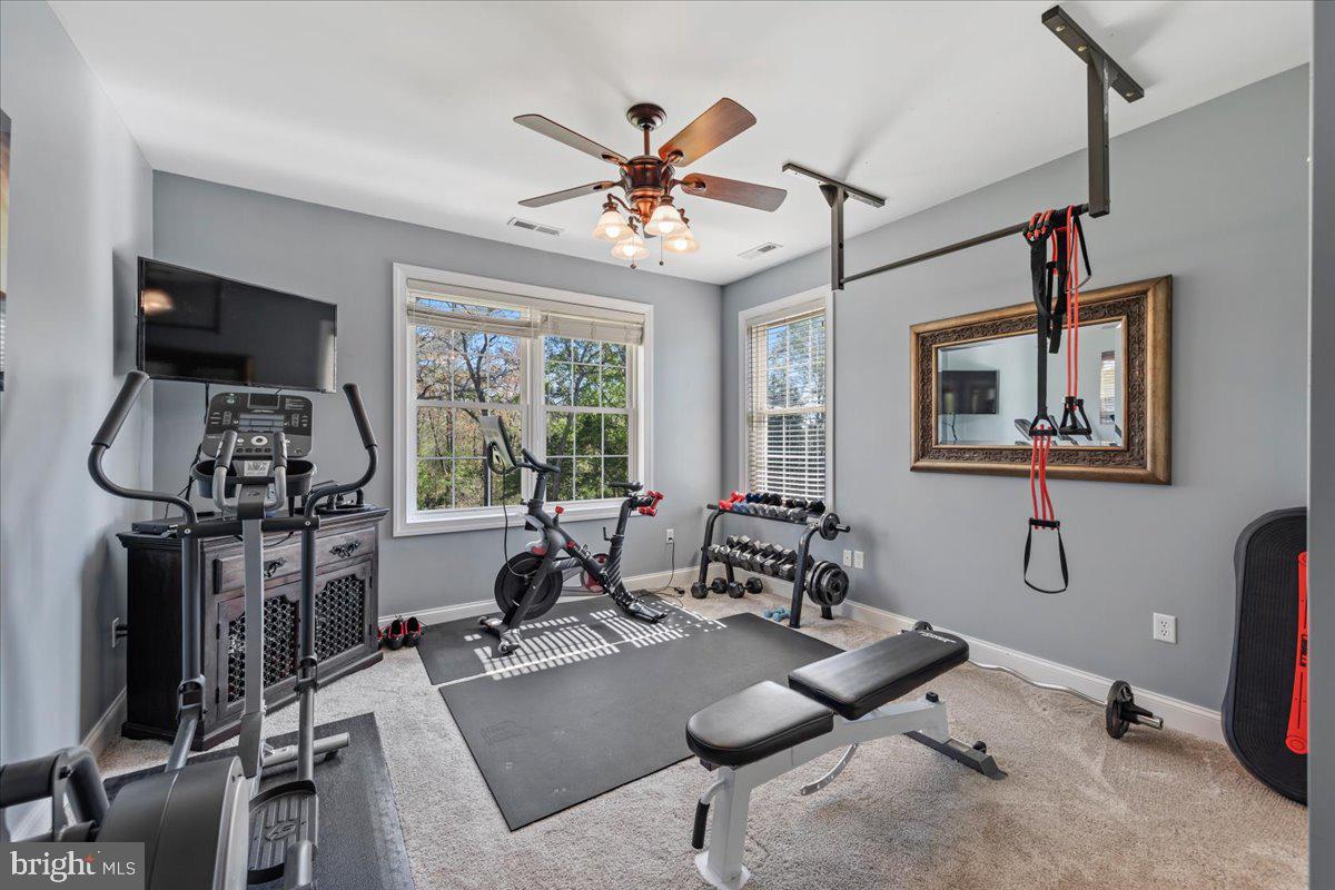 HARBOR POINTE - Residential