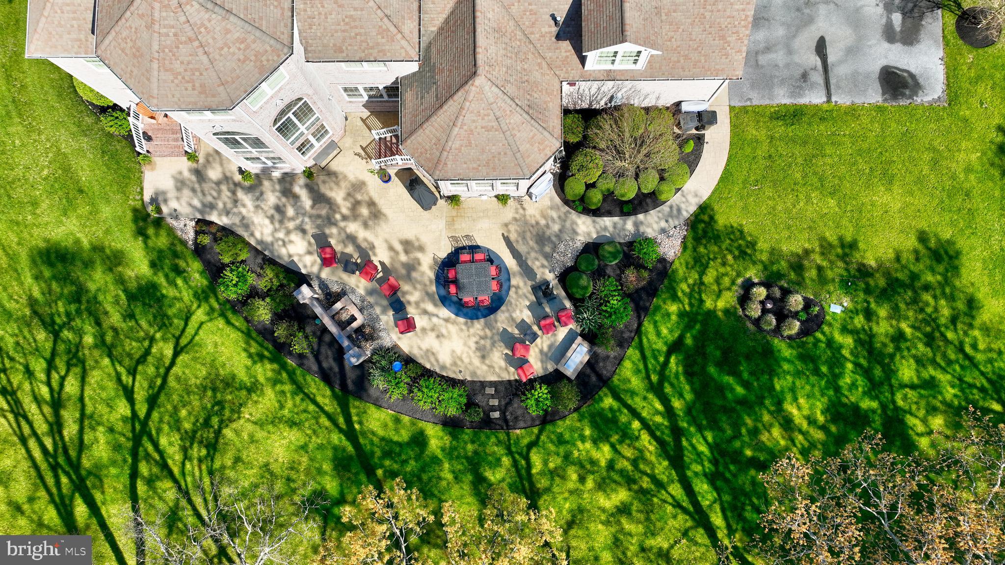 HARBOR POINTE - Residential