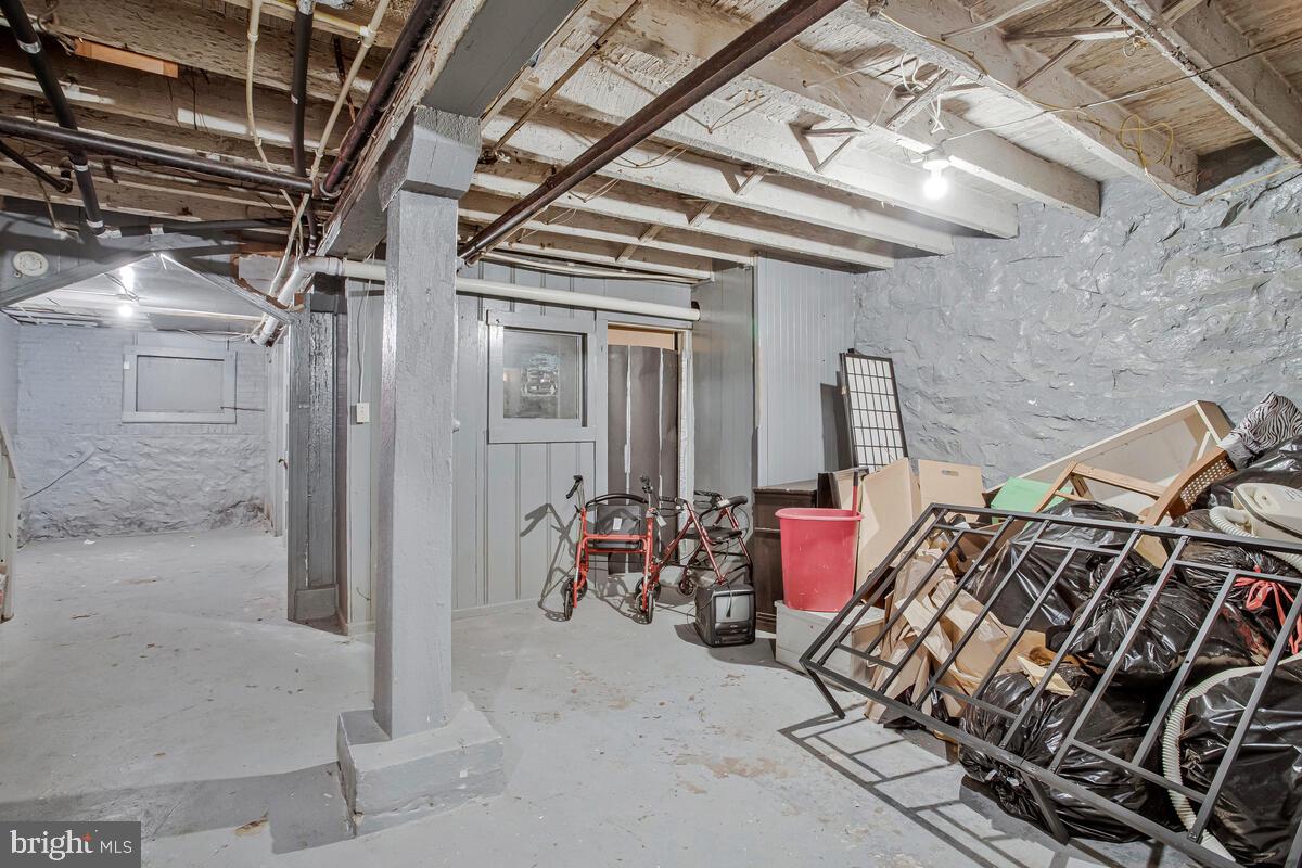 PARK CIRCLE - Residential