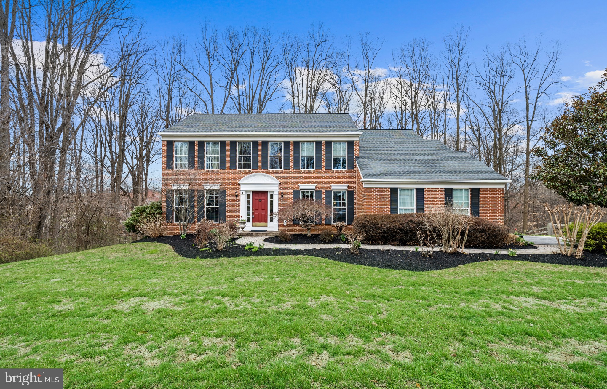 386 MOURNING DOVE DRIVE