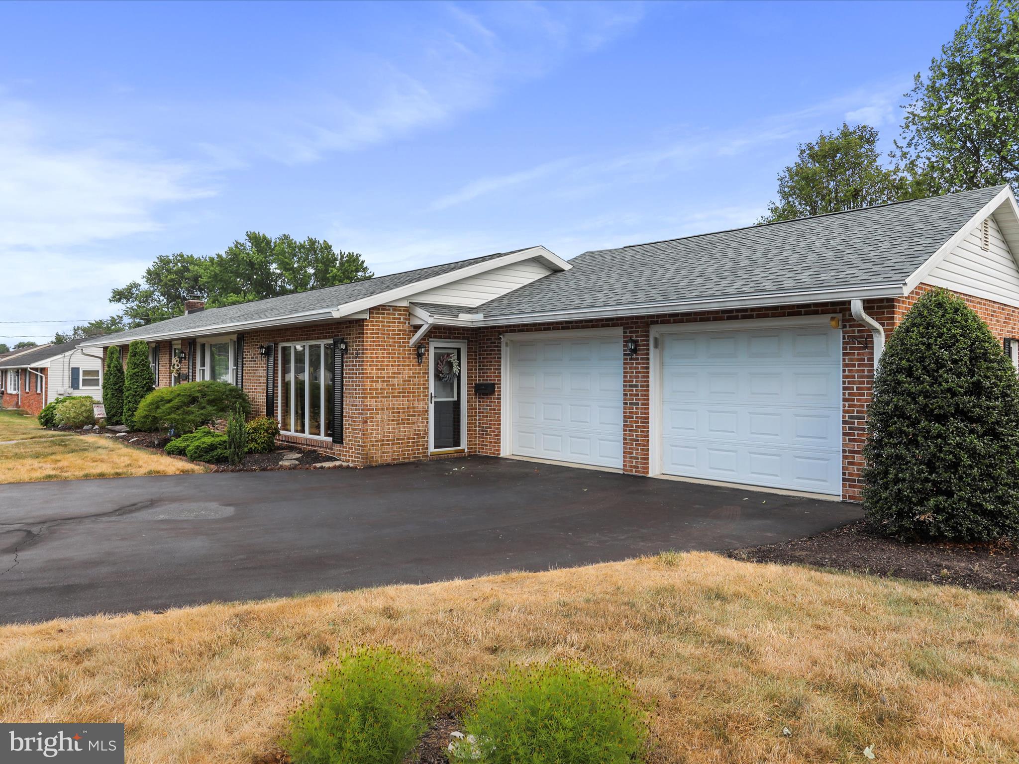 BROOKSIDE MANOR - Residential