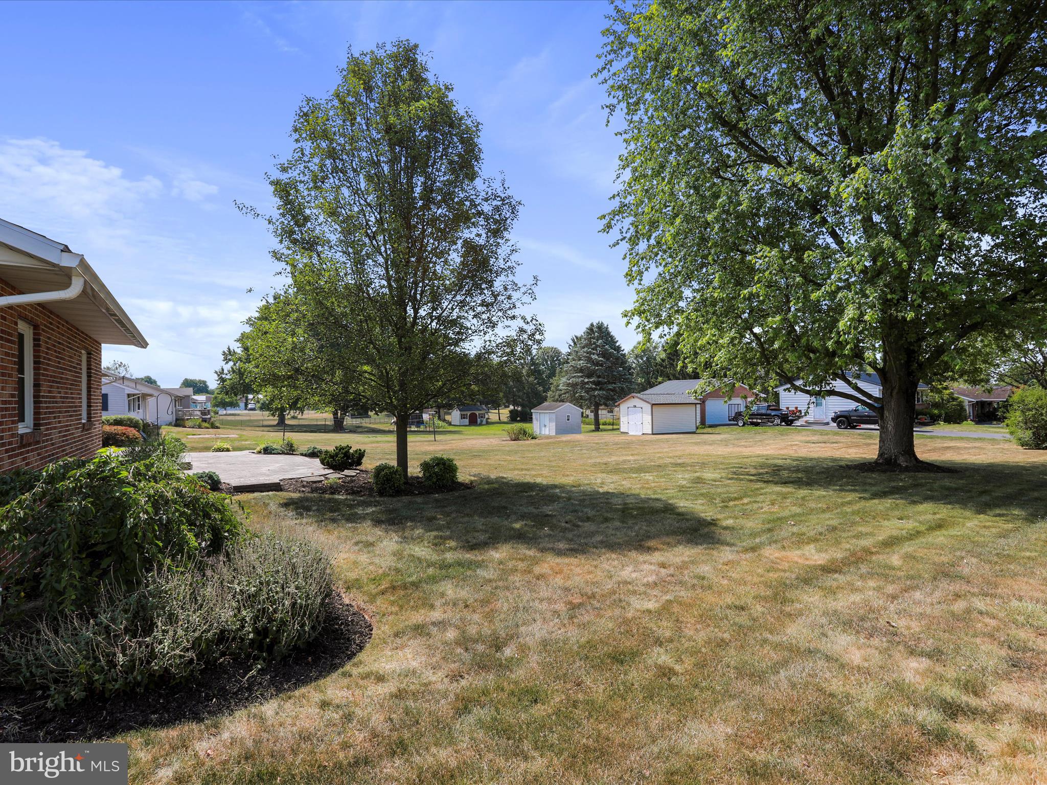 BROOKSIDE MANOR - Residential