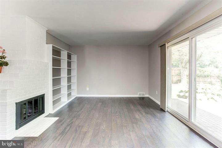 NORTH SPRINGFIELD - Residential Lease