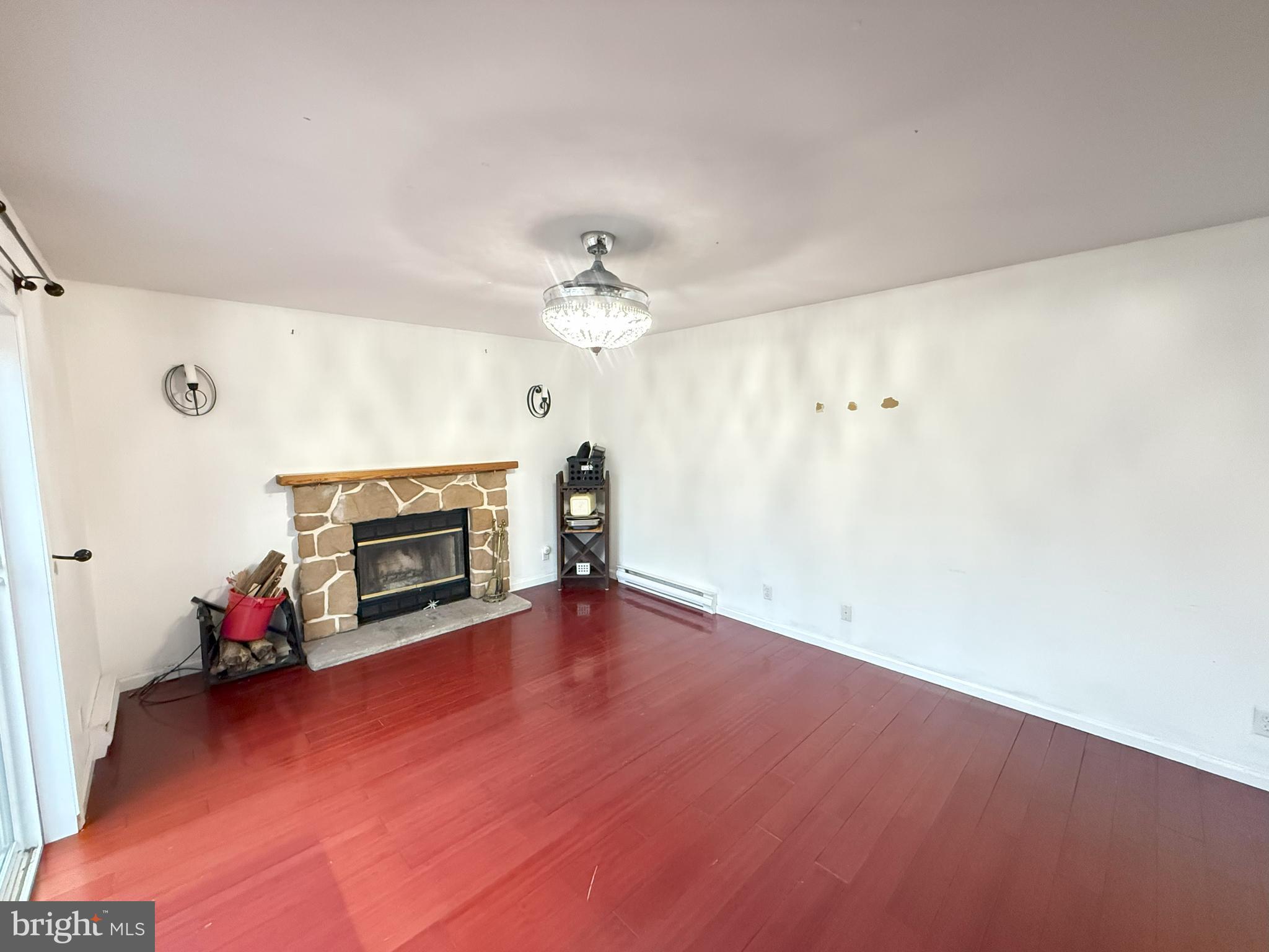 SAW CREEK ESTATES - Residential