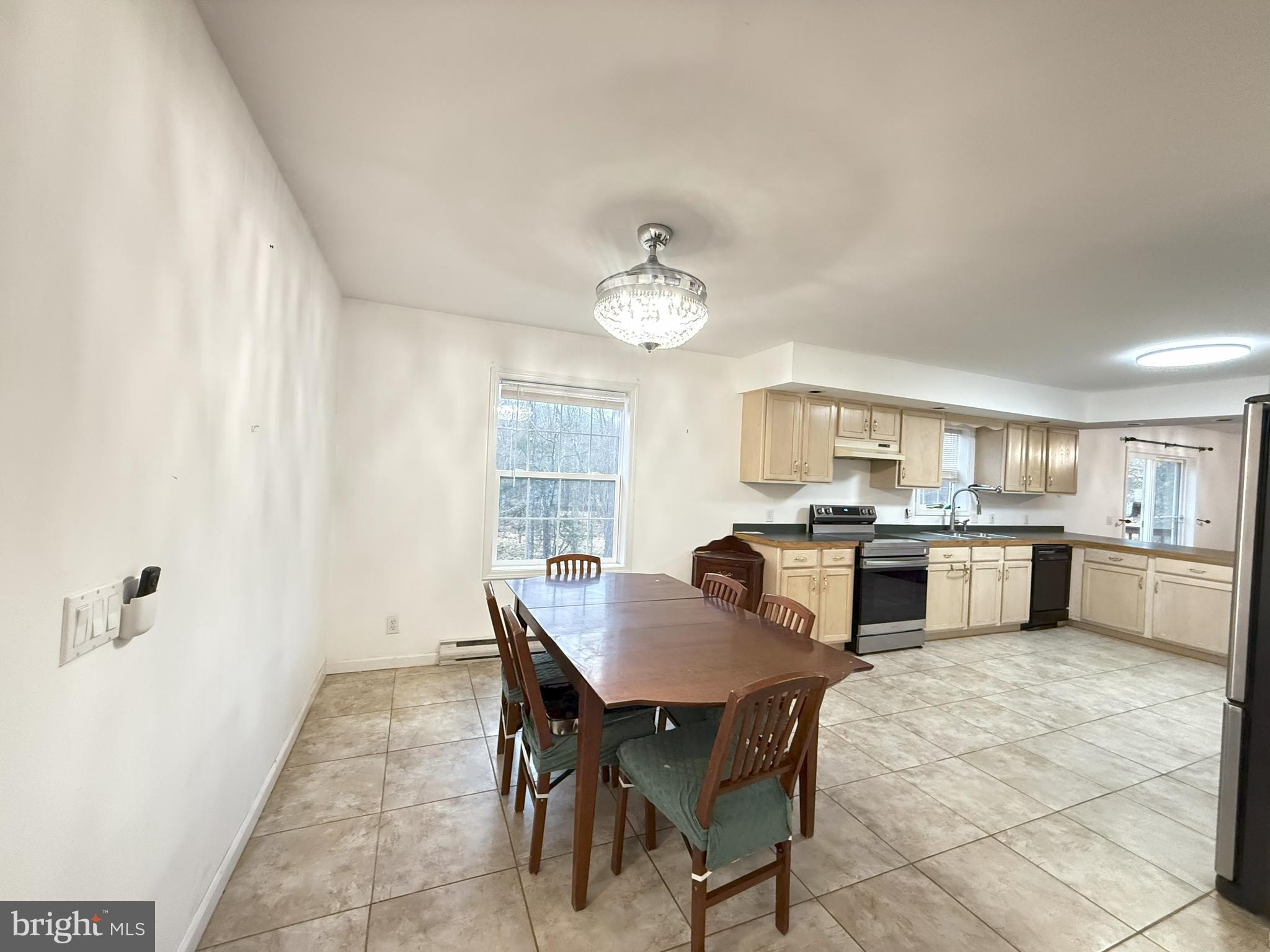 SAW CREEK ESTATES - Residential