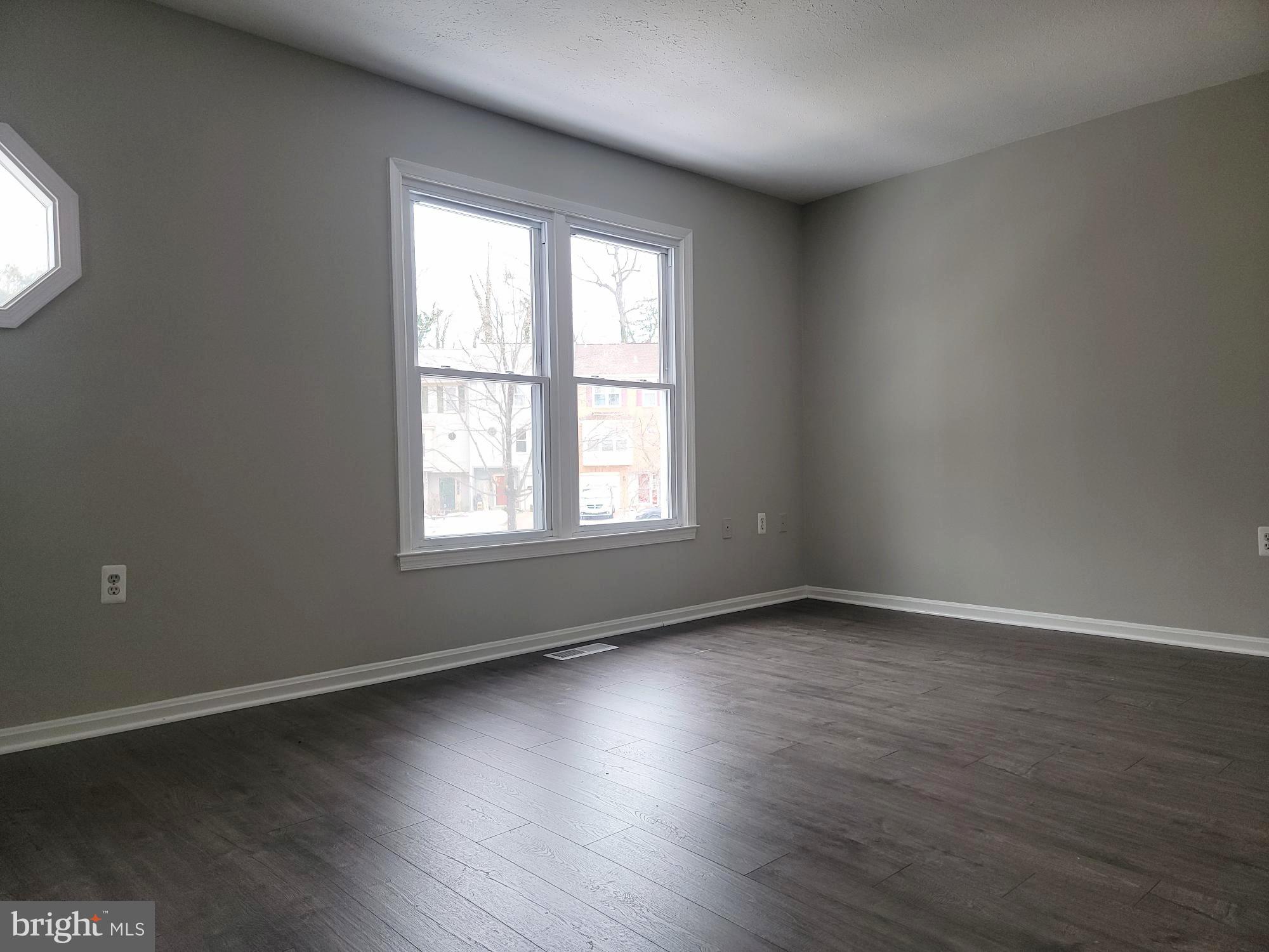 ROLLING FOREST - Residential Lease