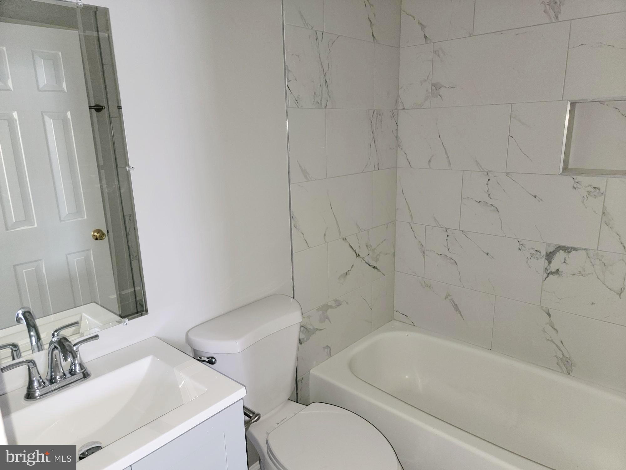 ROLLING FOREST - Residential Lease