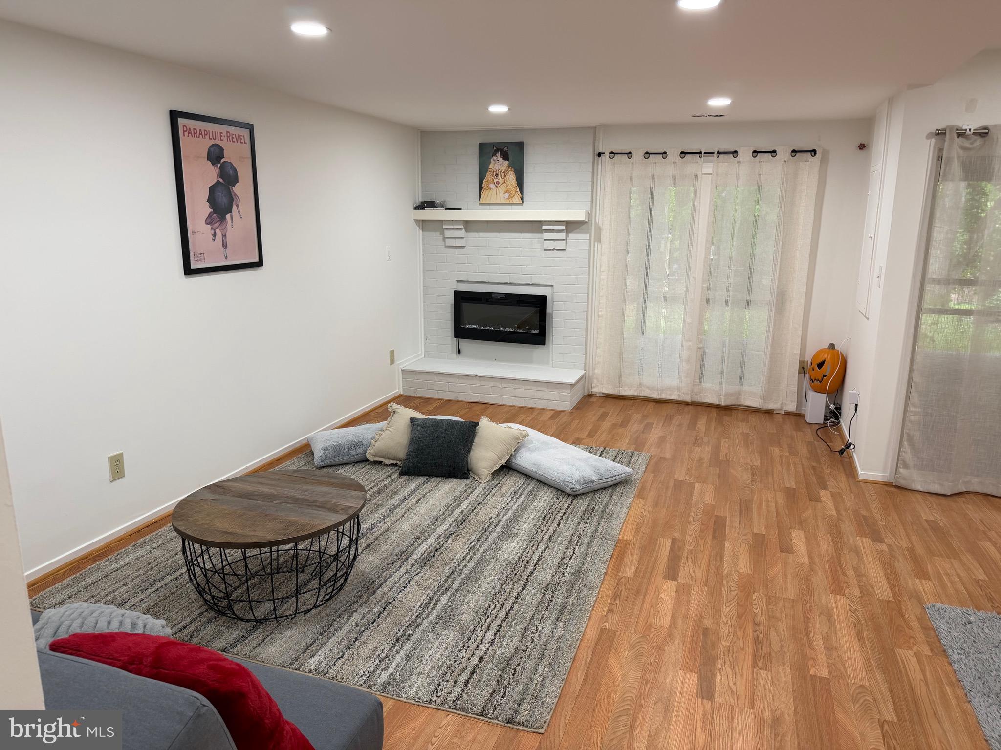 7824 WHITERIM TERRACE