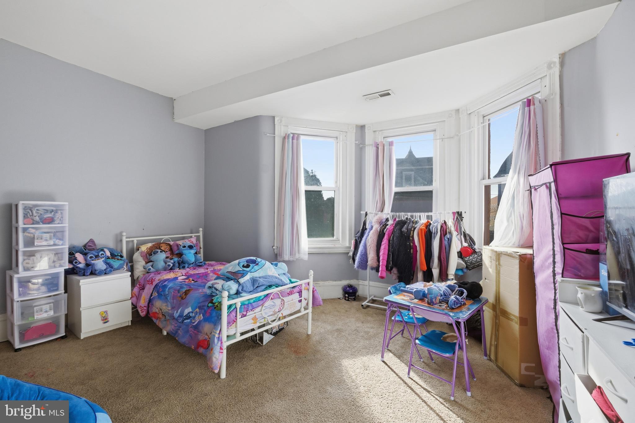 NORRISTOWN - Residential