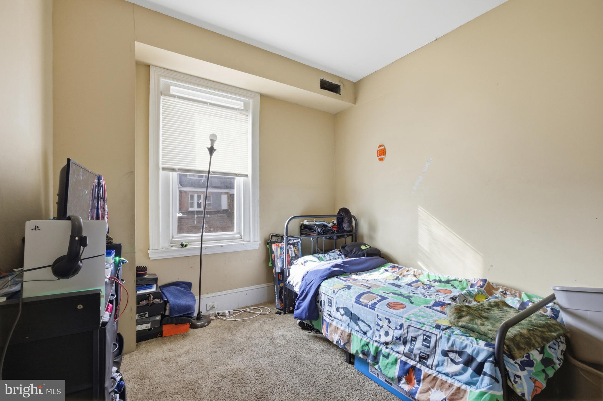 NORRISTOWN - Residential