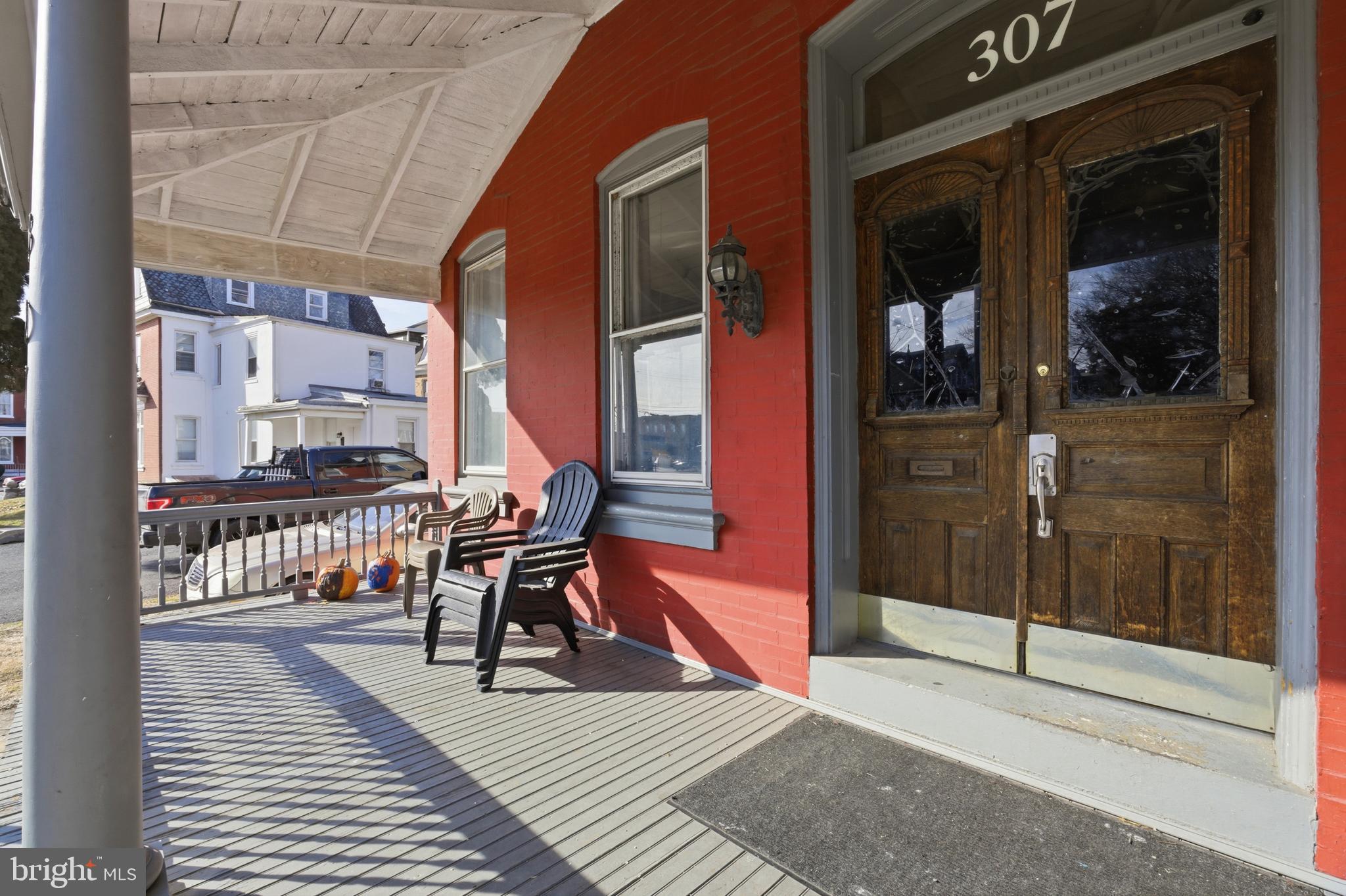 NORRISTOWN - Residential