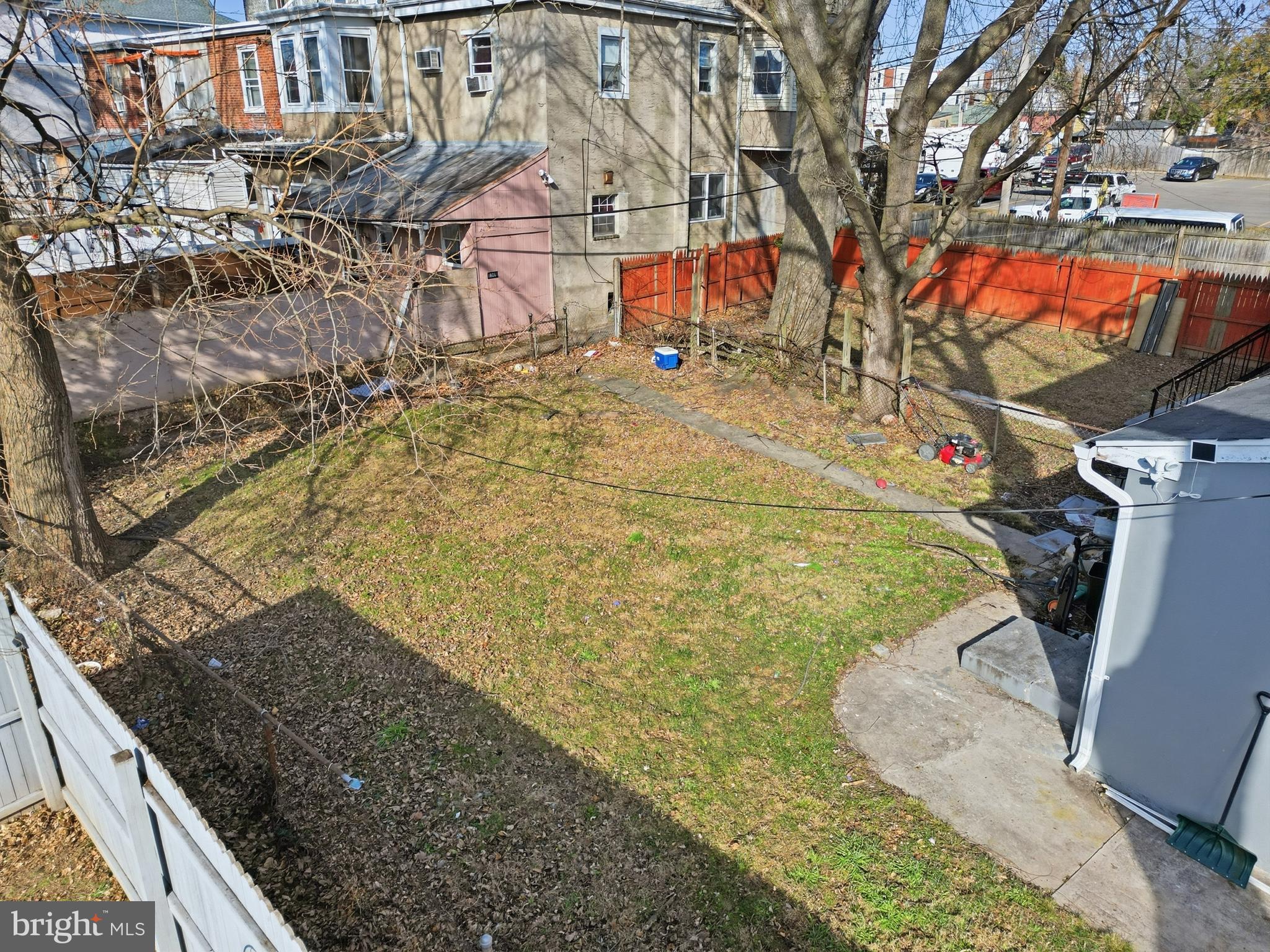 NORRISTOWN - Residential