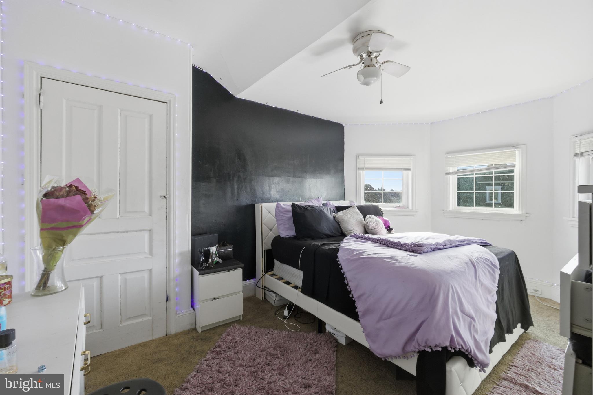 NORRISTOWN - Residential