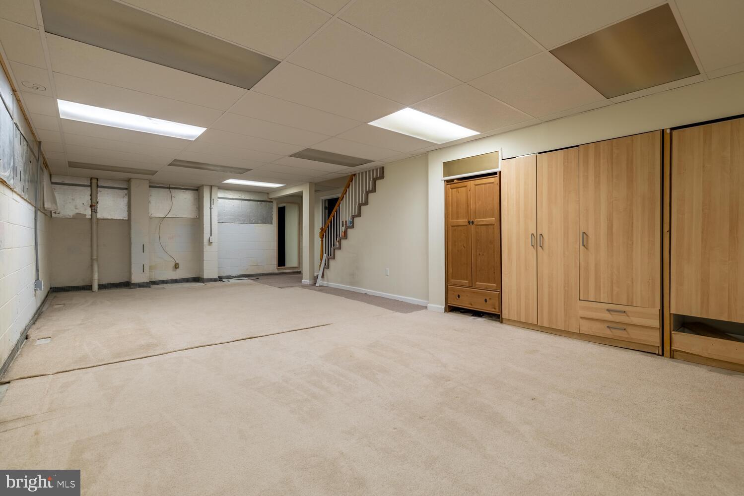 WALNUT HILL - Residential